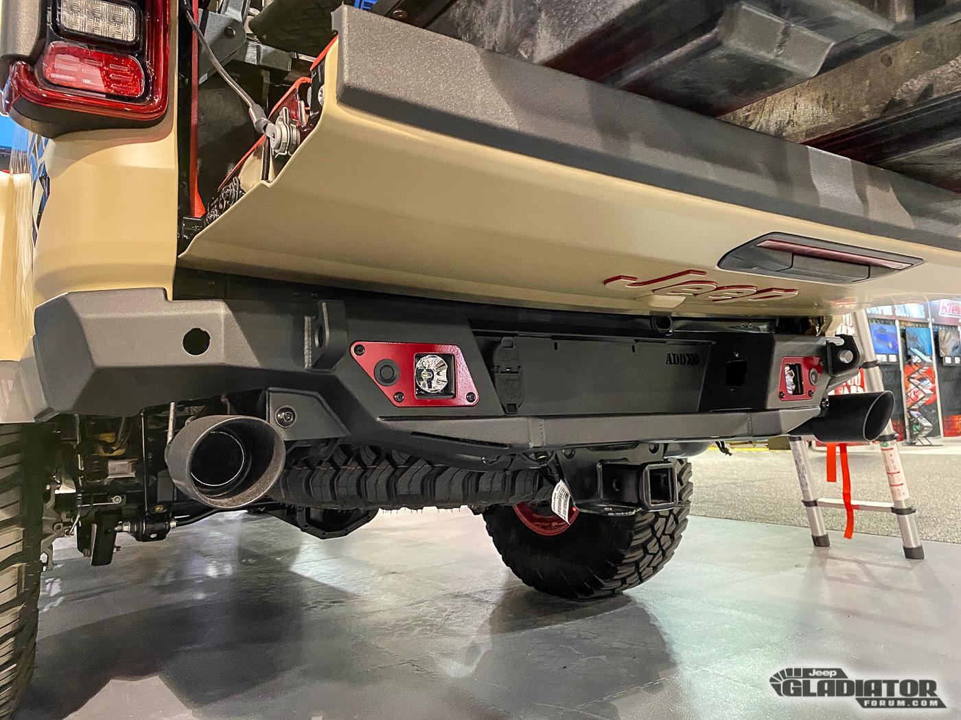 Jeep Gladiator Decked Jeep Gladiator Build [SEMA 2019] Decked-Jeep-Gladiator-SEMA-Build-24