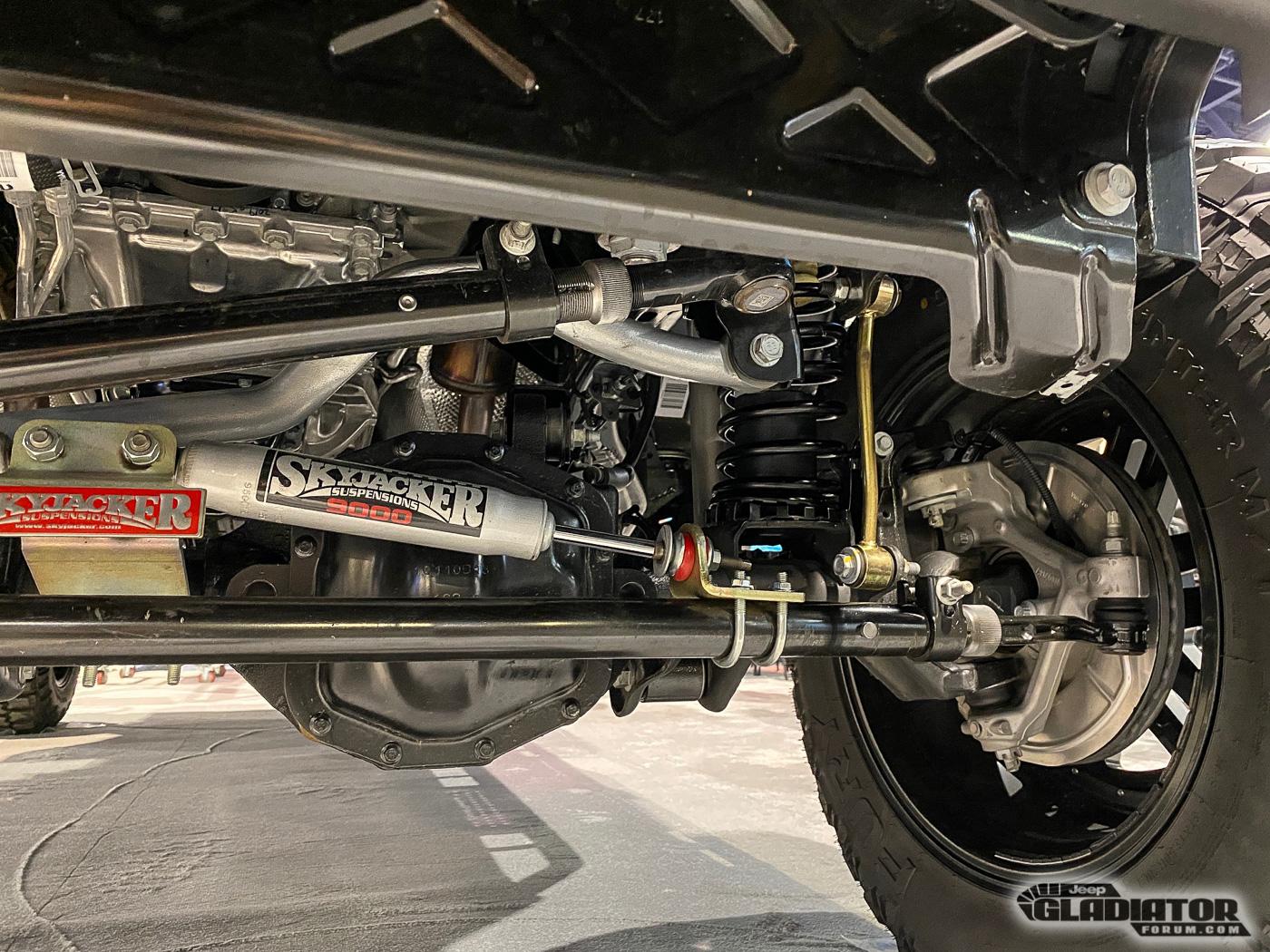 Jeep Gladiator Steelcraft Jeep Gladiator Build [SEMA 2019] Steelcraft-Jeep-Gladiator-SEMA-Build-6
