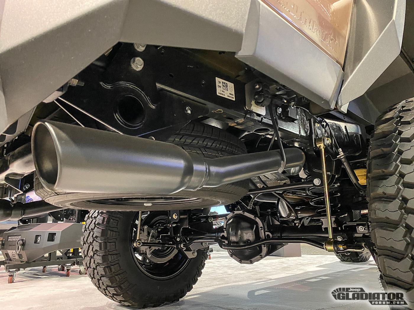 Jeep Gladiator Steelcraft Jeep Gladiator Build [SEMA 2019] Steelcraft-Jeep-Gladiator-SEMA-Build-24