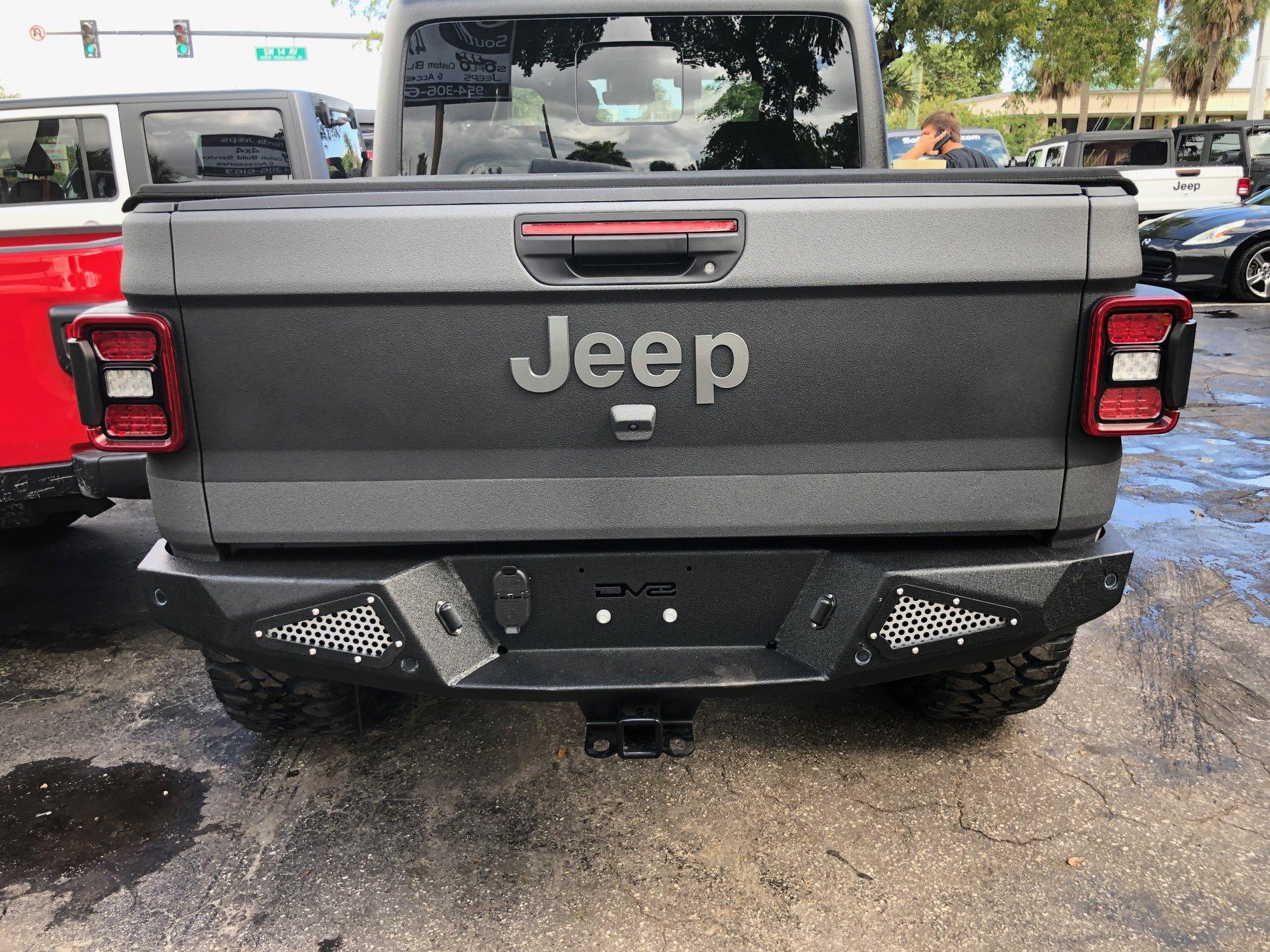Jeep Gladiator STING GRAY Gladiator JT Club DDCC2FAE-679E-428C-89D1-52D44AA514F5