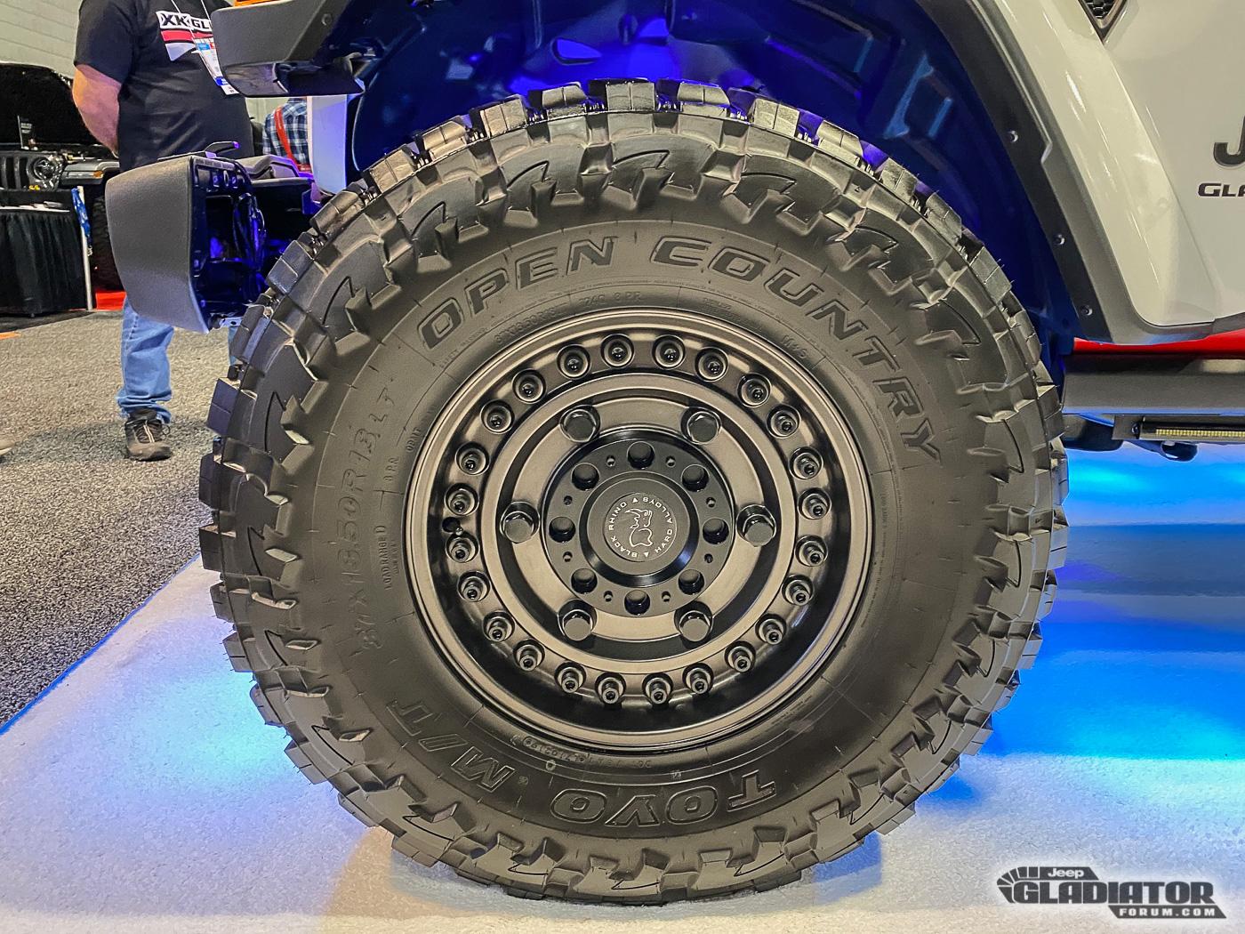 Jeep Gladiator XG Glow Jeep Gladiator Build [SEMA 2019] XG-Glow-Jeep-Gladiator-JT-SEMA-Build-3