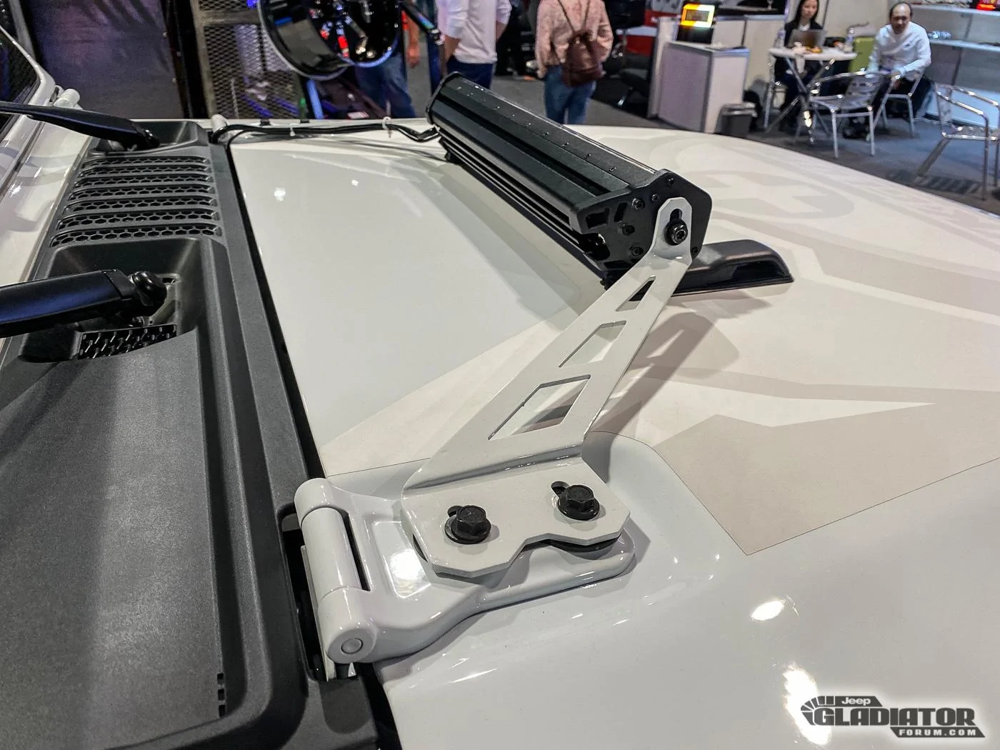 Jeep Gladiator XG Glow Jeep Gladiator Build [SEMA 2019] XG-Glow-Jeep-Gladiator-JT-SEMA-Build-13