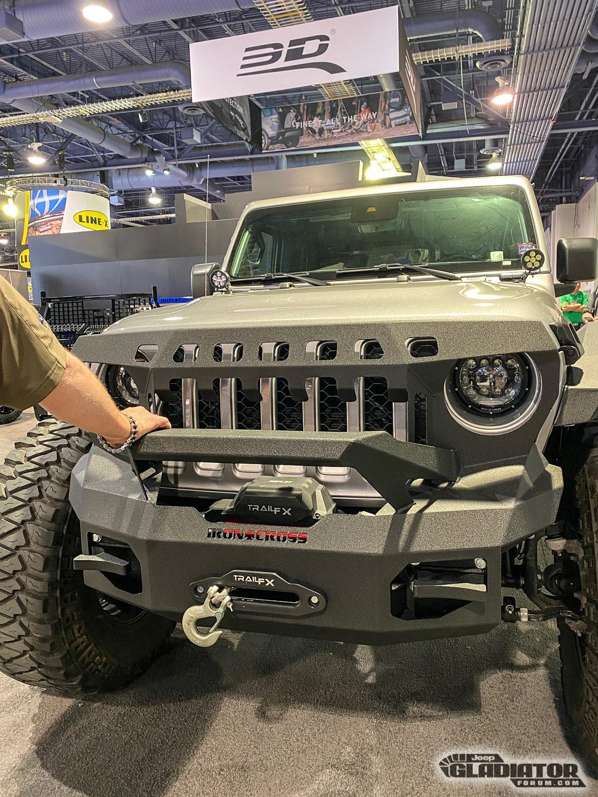 Jeep Gladiator Iron Cross Automotive Gladiator Build [SEMA 2019] Iron-Cross-Automotive-Gladiator-SEMA-Build-2