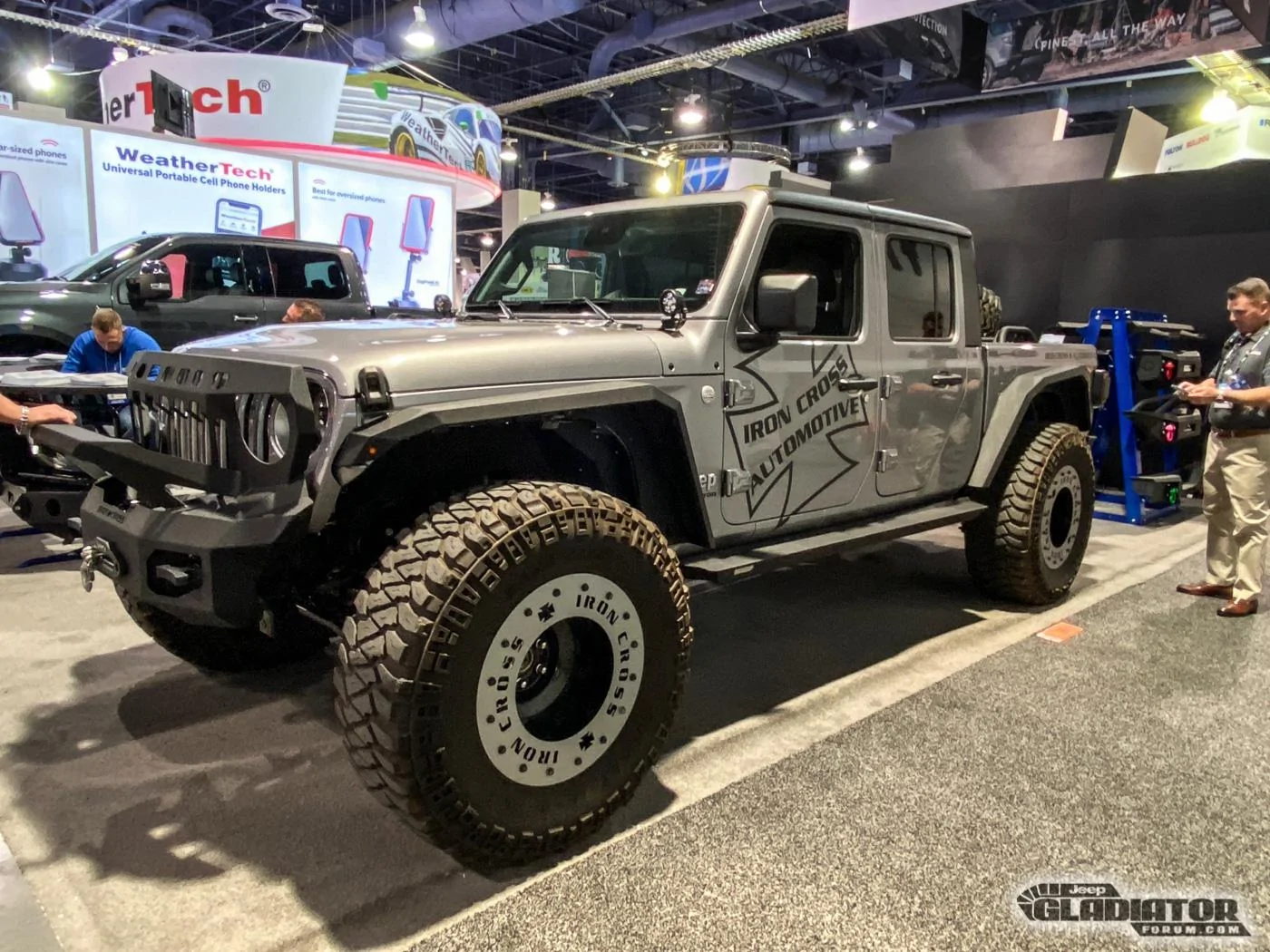 Jeep Gladiator Iron Cross Automotive Gladiator Build [SEMA 2019] Iron-Cross-Automotive-Gladiator-SEMA-Build-3