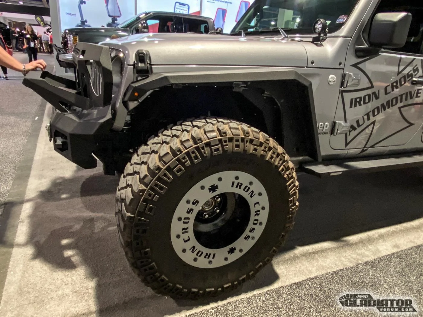 Jeep Gladiator Iron Cross Automotive Gladiator Build [SEMA 2019] Iron-Cross-Automotive-Gladiator-SEMA-Build-4