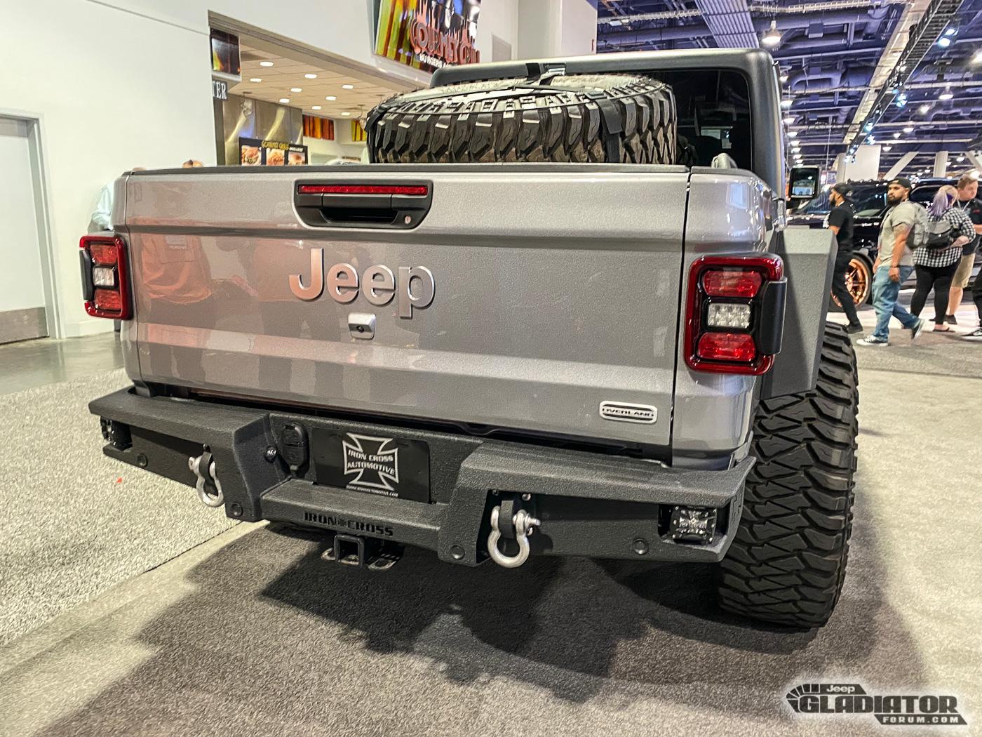 Jeep Gladiator Iron Cross Automotive Gladiator Build [SEMA 2019] Iron-Cross-Automotive-Gladiator-SEMA-Build-11