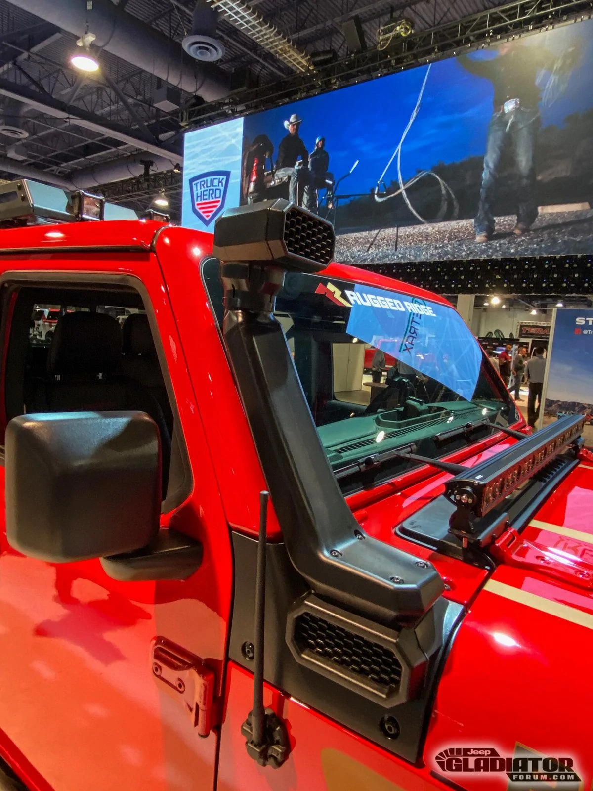 Jeep Gladiator Rugged Ridge Gladiator Rubicon Build [SEMA 2019] Rugged-Ridge-Jeep-Gladiator-SEMA-Build-13