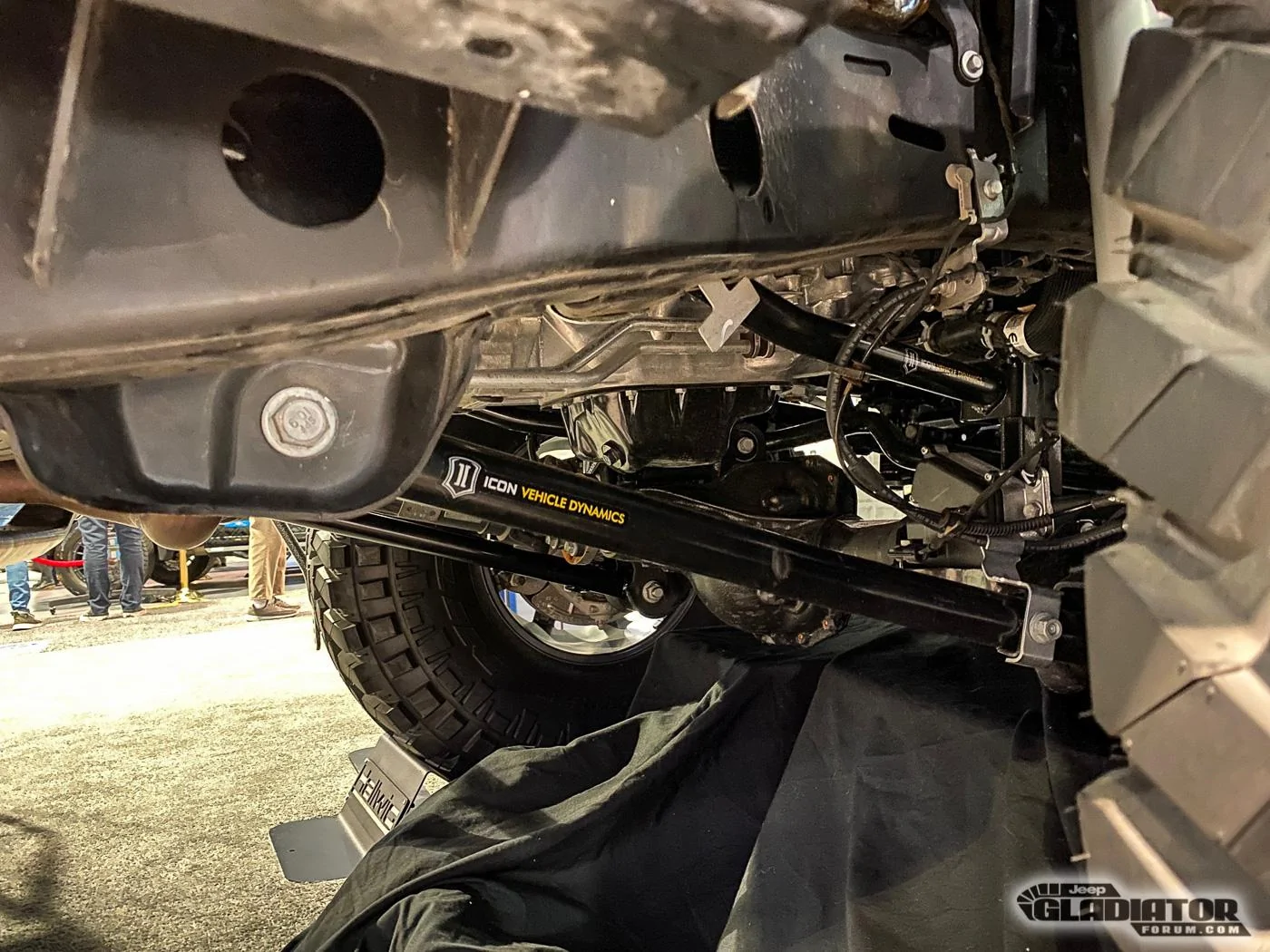 Jeep Gladiator Hellwig Suspension / Icon Vehicle Dynamics Gladiator Build [SEMA 2019] Hellwig-Suspension-Icon-Vehicle-Dynamics-Jeep-Gladiator-SEMA-Build-12