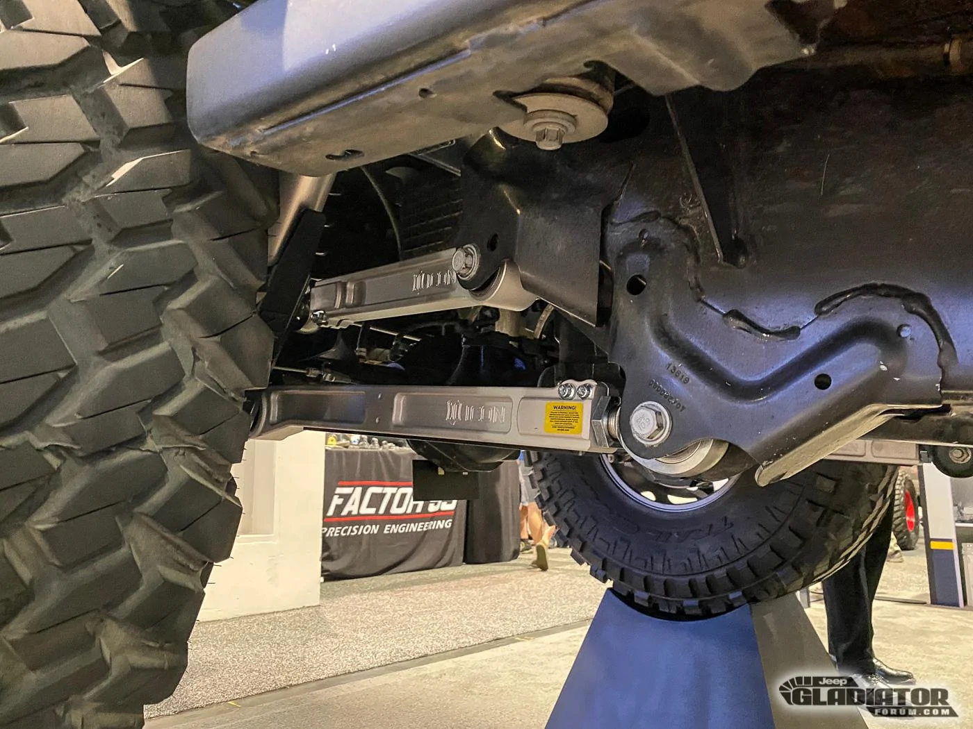 Jeep Gladiator Hellwig Suspension / Icon Vehicle Dynamics Gladiator Build [SEMA 2019] Hellwig-Suspension-Icon-Vehicle-Dynamics-Jeep-Gladiator-SEMA-Build-13