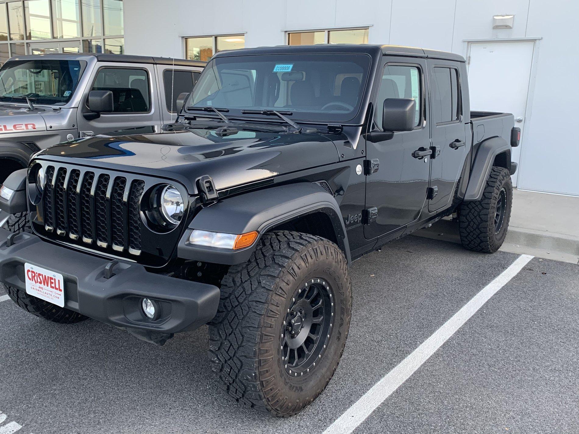 Jeep Gladiator Anyone running the JKS 3.5 inch lift kit. D6A677AA-3029-4DDB-A32C-1BCCB4EB9020