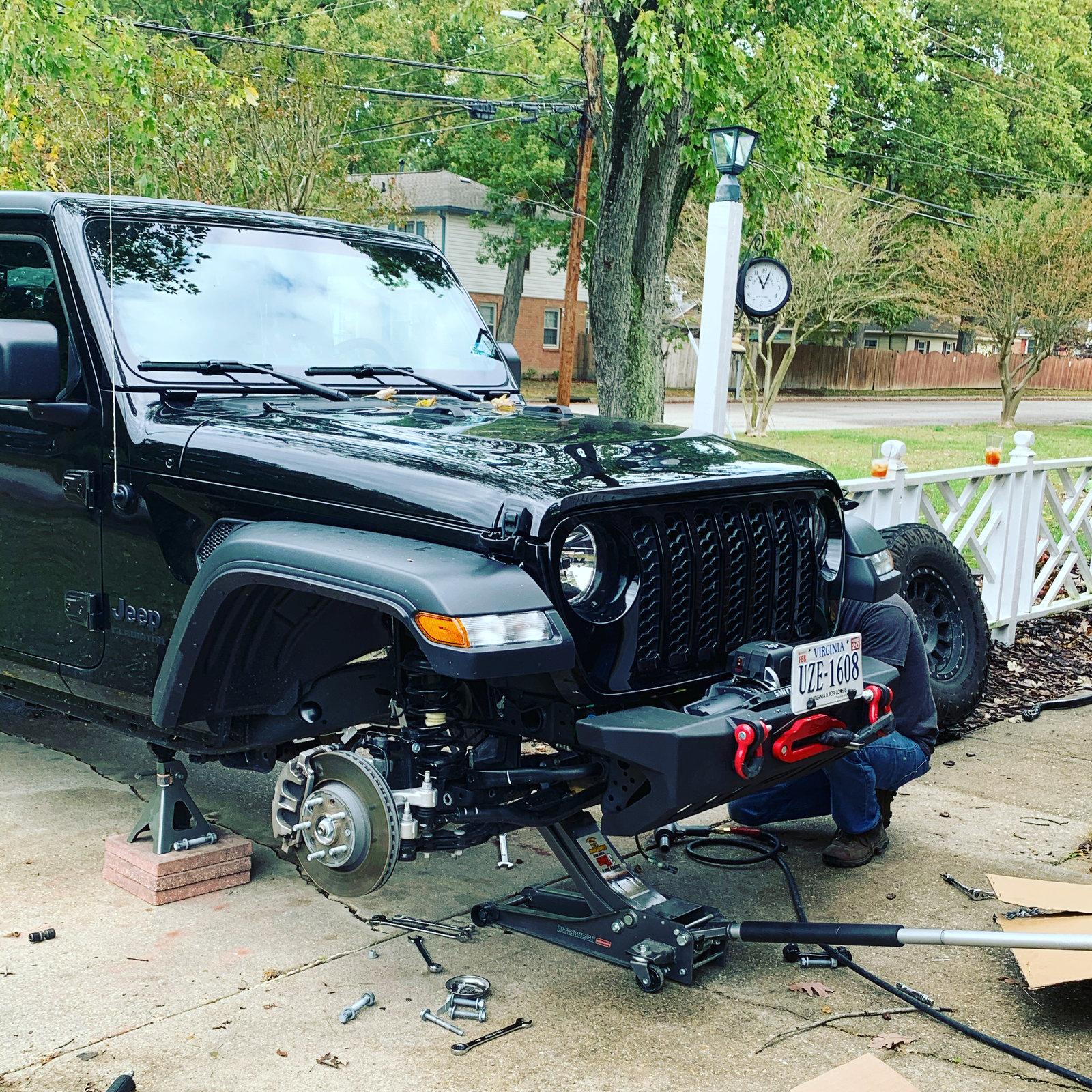 Jeep Gladiator Anyone running the JKS 3.5 inch lift kit. C56CF331-AD18-4346-BF6C-F62CE5C7871D