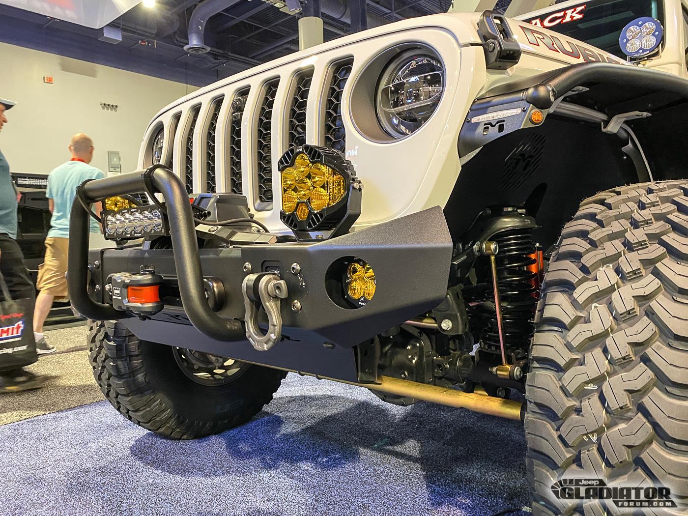 Jeep Gladiator Rhino Rack / Metalcloak Gladiator Build [SEMA 2019] Rhino-Rack-Metalcloak-JT-Gladiator-Rubicon-SEMA-Build-5