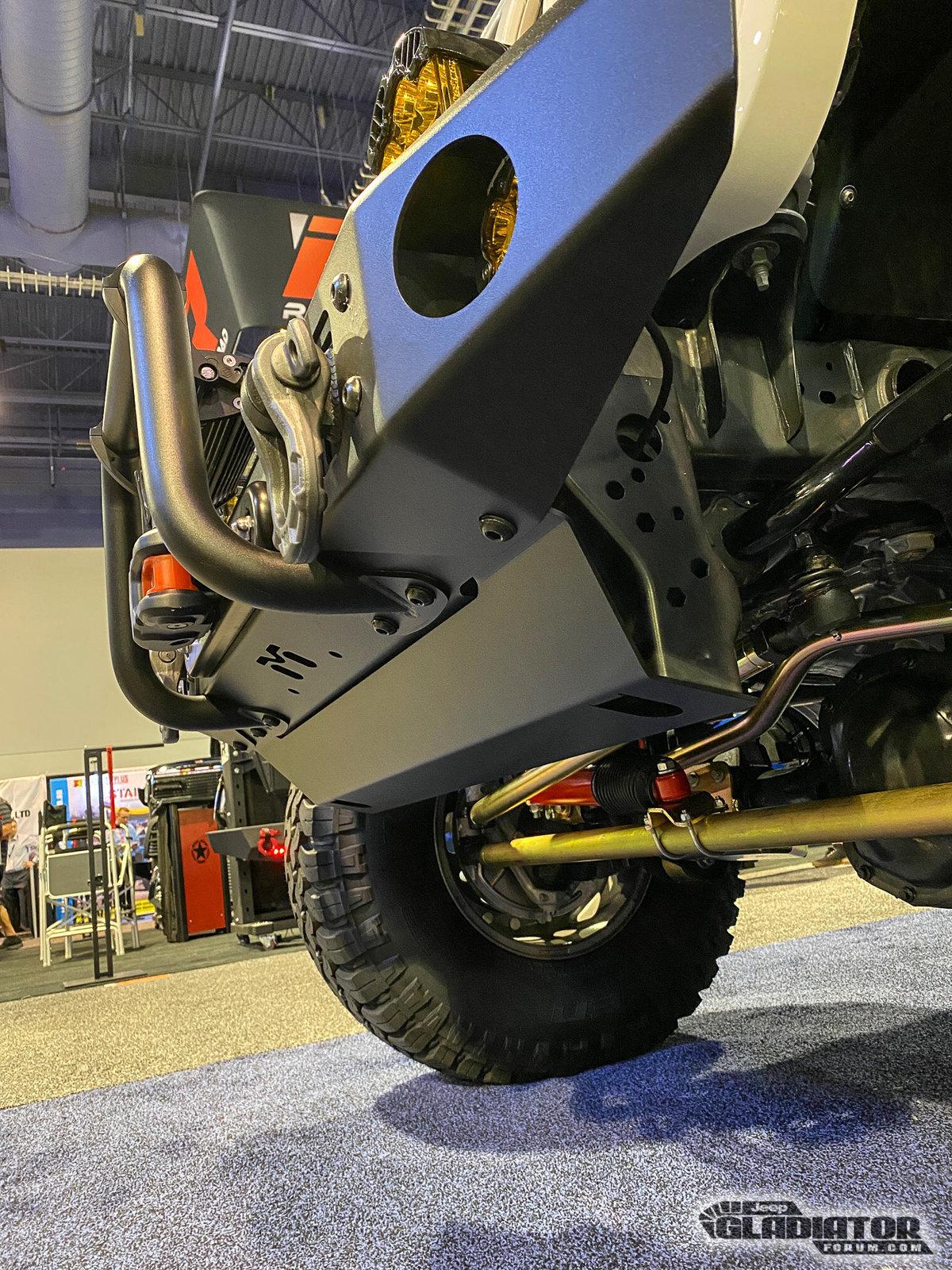 Jeep Gladiator Rhino Rack / Metalcloak Gladiator Build [SEMA 2019] Rhino-Rack-Metalcloak-JT-Gladiator-Rubicon-SEMA-Build-7