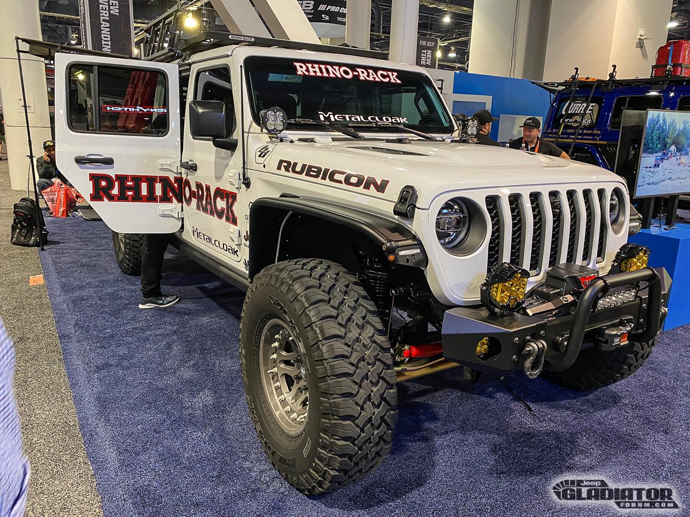 Jeep Gladiator Rhino Rack / Metalcloak Gladiator Build [SEMA 2019] Rhino-Rack-Metalcloak-JT-Gladiator-Rubicon-SEMA-Build-9