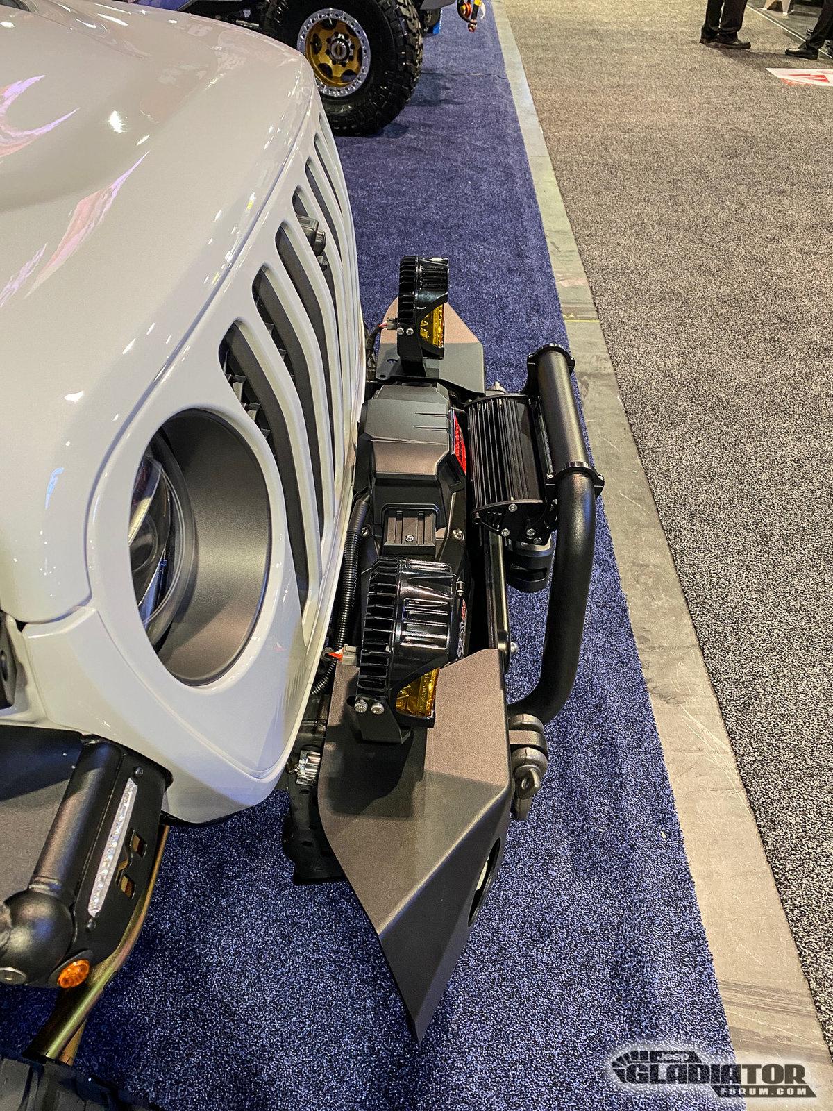 Jeep Gladiator Rhino Rack / Metalcloak Gladiator Build [SEMA 2019] Rhino-Rack-Metalcloak-JT-Gladiator-Rubicon-SEMA-Build-10