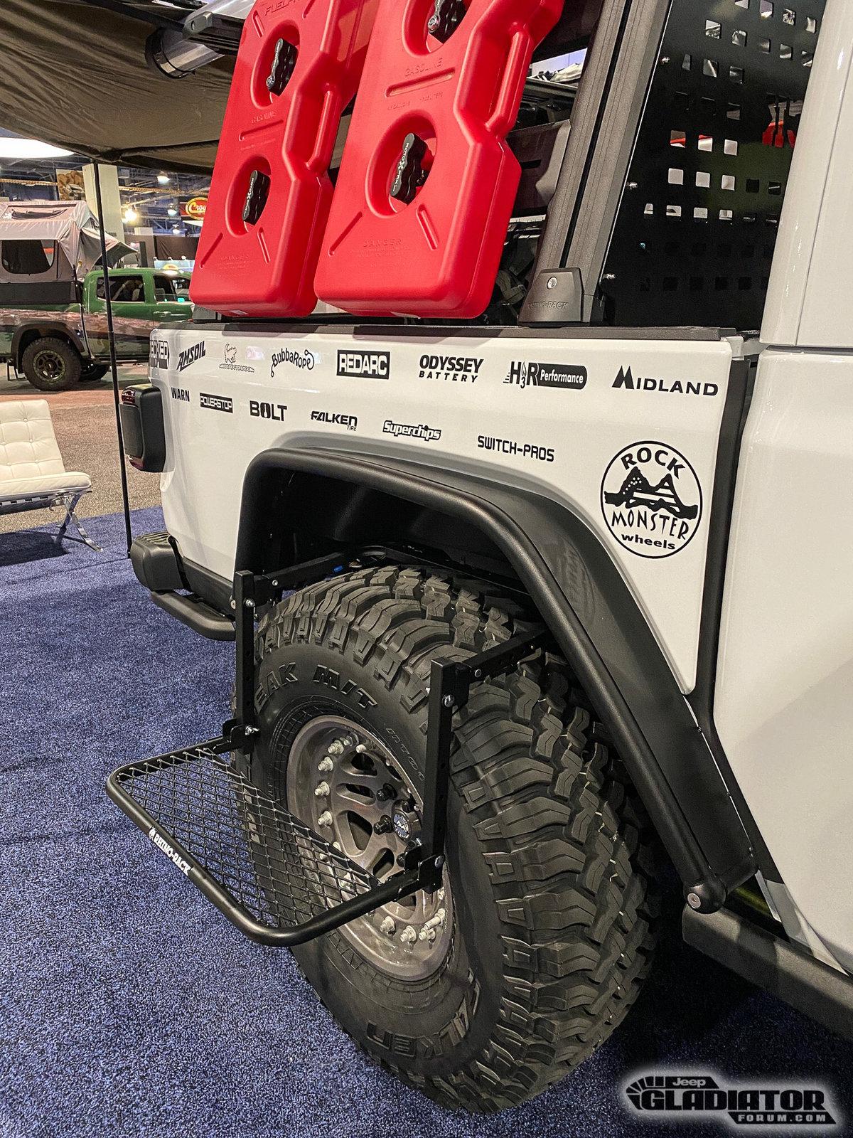 Jeep Gladiator Rhino Rack / Metalcloak Gladiator Build [SEMA 2019] Rhino-Rack-Metalcloak-JT-Gladiator-Rubicon-SEMA-Build-20