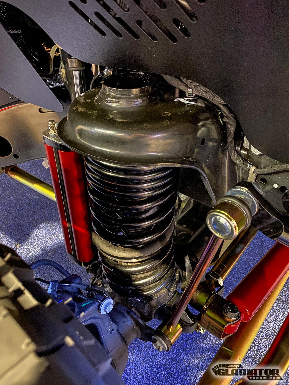 Jeep Gladiator Rhino Rack / Metalcloak Gladiator Build [SEMA 2019] Rhino-Rack-Metalcloak-JT-Gladiator-Rubicon-SEMA-Build-23