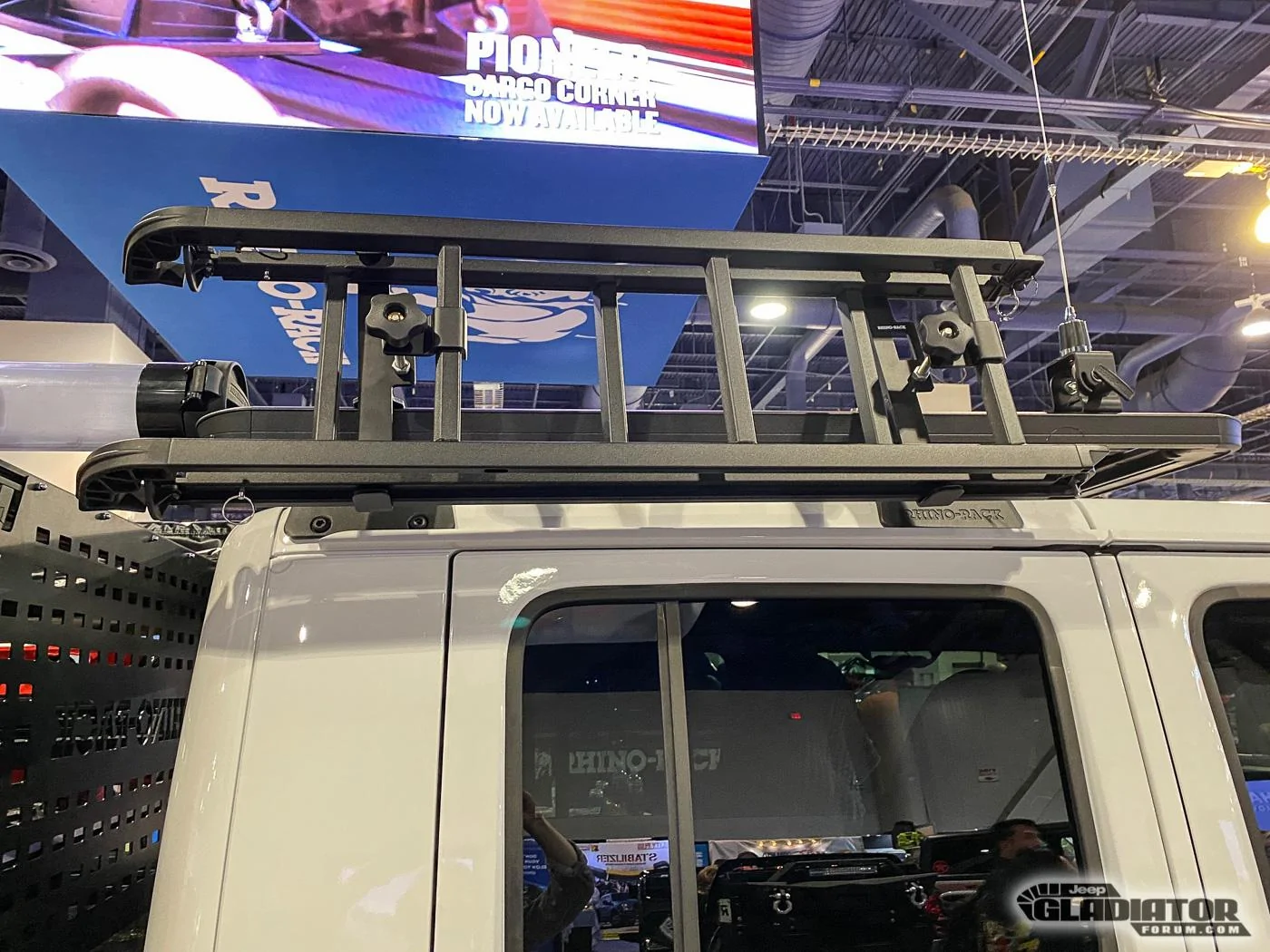 Jeep Gladiator Rhino Rack / Metalcloak Gladiator Build [SEMA 2019] Rhino-Rack-Metalcloak-JT-Gladiator-Rubicon-SEMA-Build-27