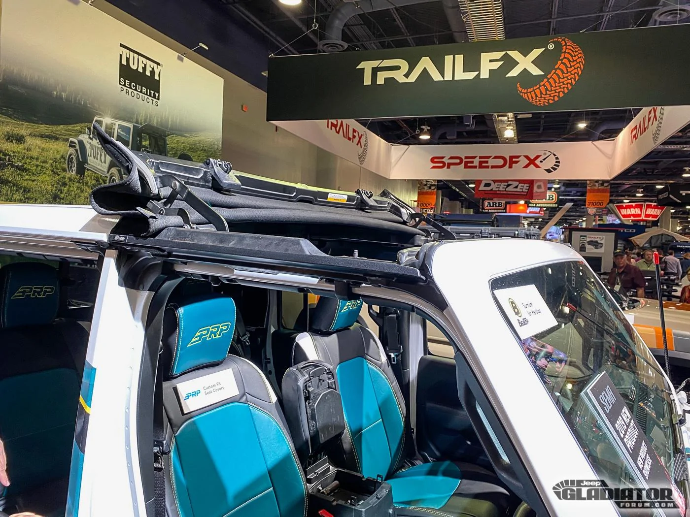 Jeep Gladiator Bestop Gladiator Rubicon Build [SEMA 2019] Bestop-JT-Gladiator-Rubicon-SEMA-Build-26