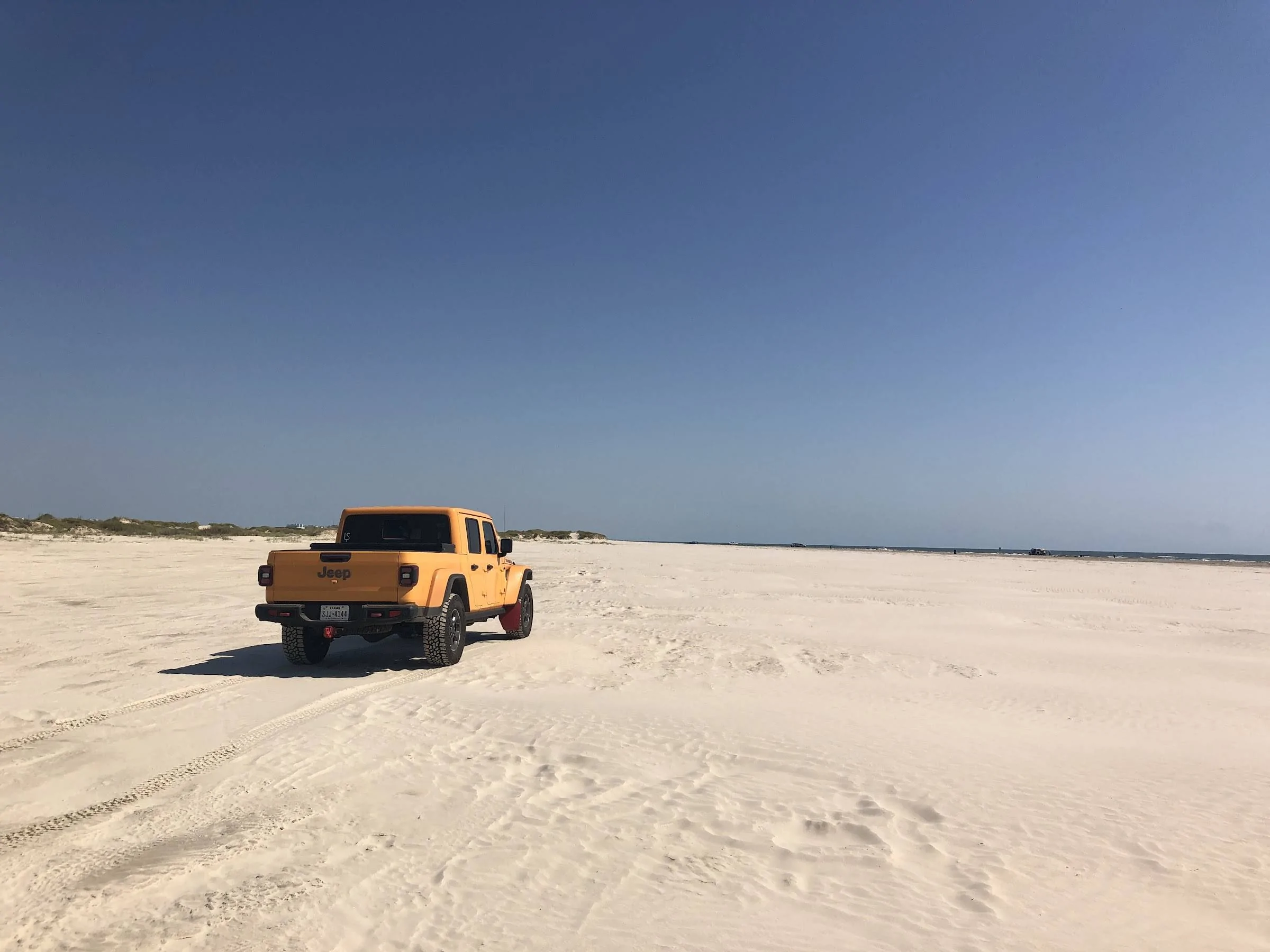 Jeep Gladiator Texas Gulf Coast Beaches p4zA8FubPPTMut8RVx4-3Xw5zIdZoiGo1agd90n-jmtP=w2400