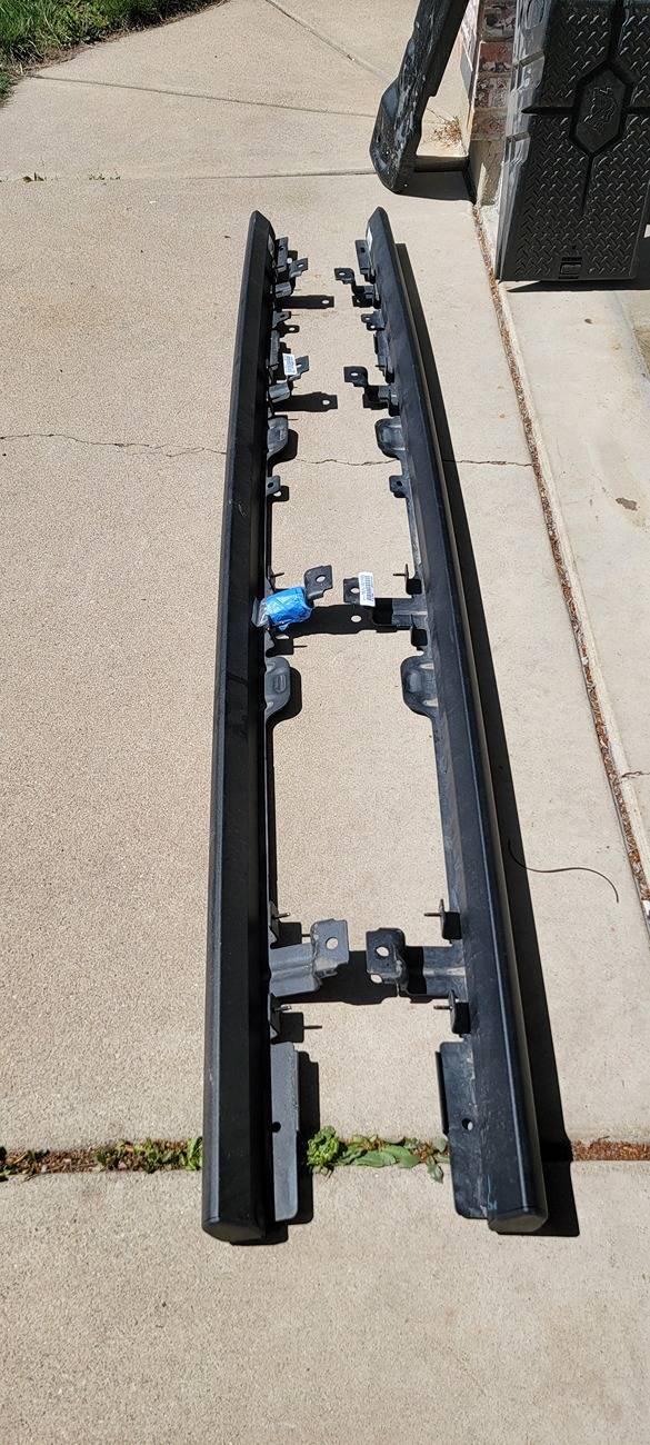 Jeep Gladiator Rubi Rails Basically New for $100 20250405_140957