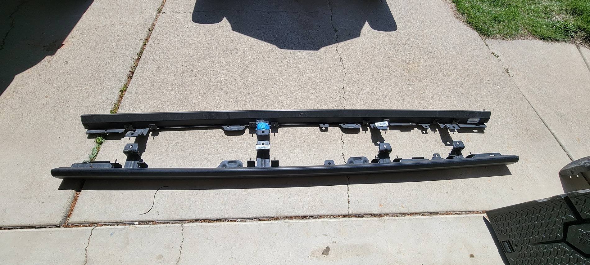 Jeep Gladiator Rubi Rails Basically New for $100 20250405_140950