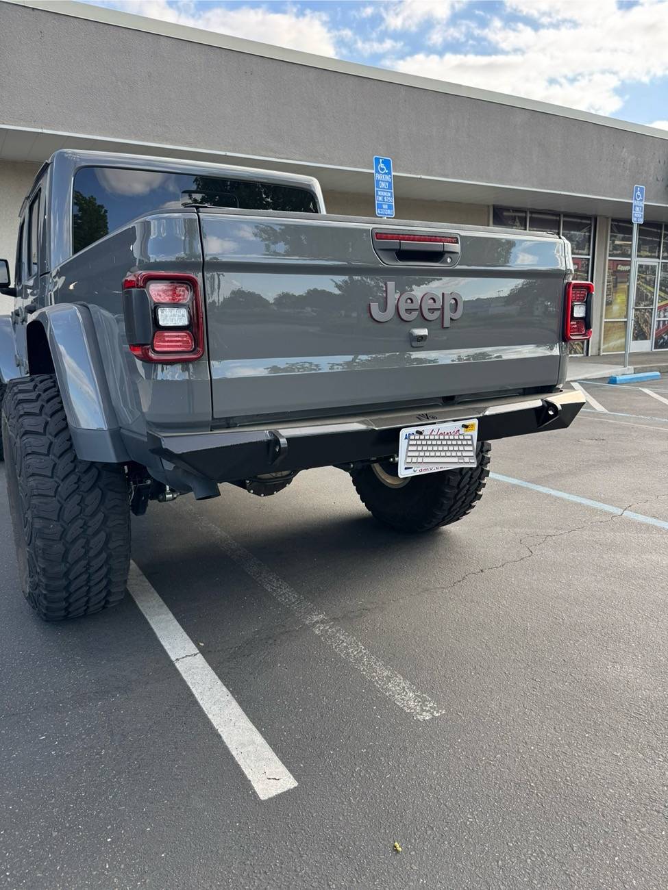 Jeep Gladiator JT High N' Tight Rear Bumper IMG_2400