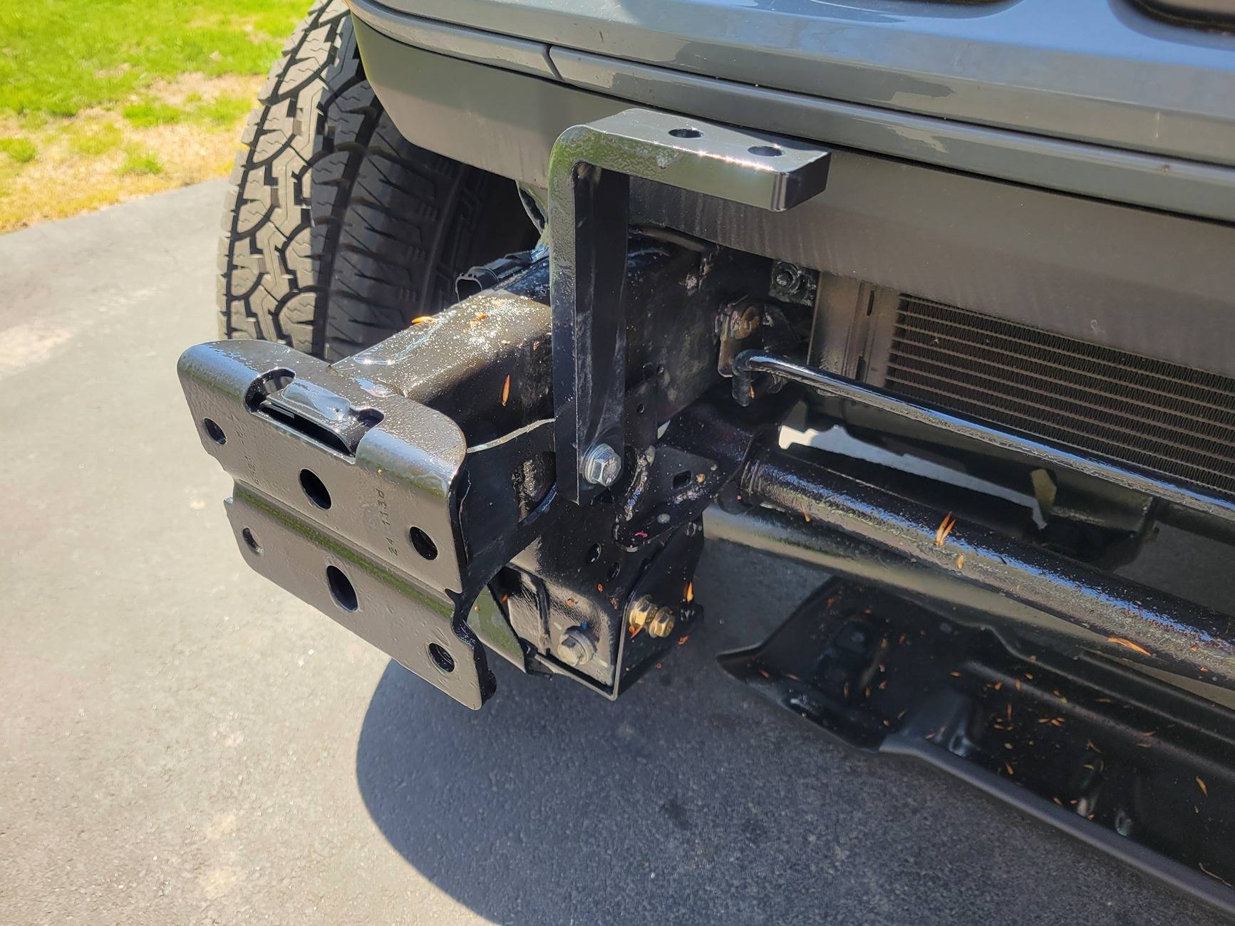 Jeep Gladiator 2025 Base Sport Anvil 20250417_133315