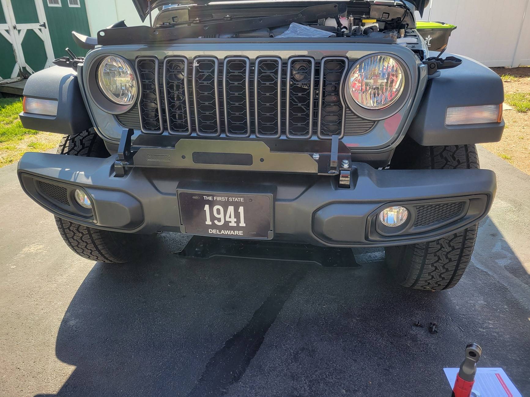 Jeep Gladiator 2025 Base Sport Anvil 20250417_152334