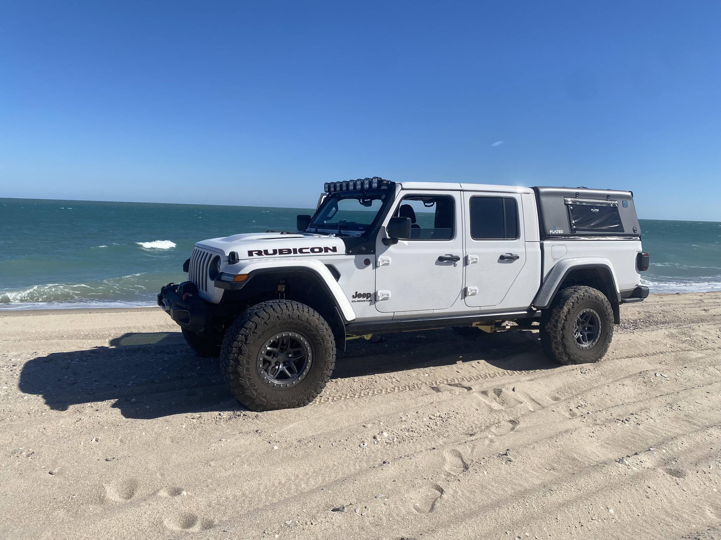 Gladiator with new Gladiator top on beach.jpg