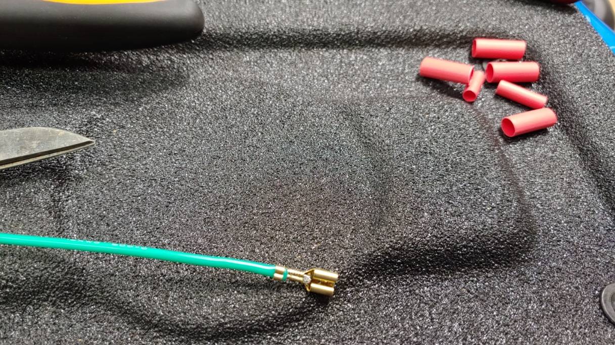 Jeep Gladiator Adding a 12v to the bed using Aux 15amp switch 20220820_141000