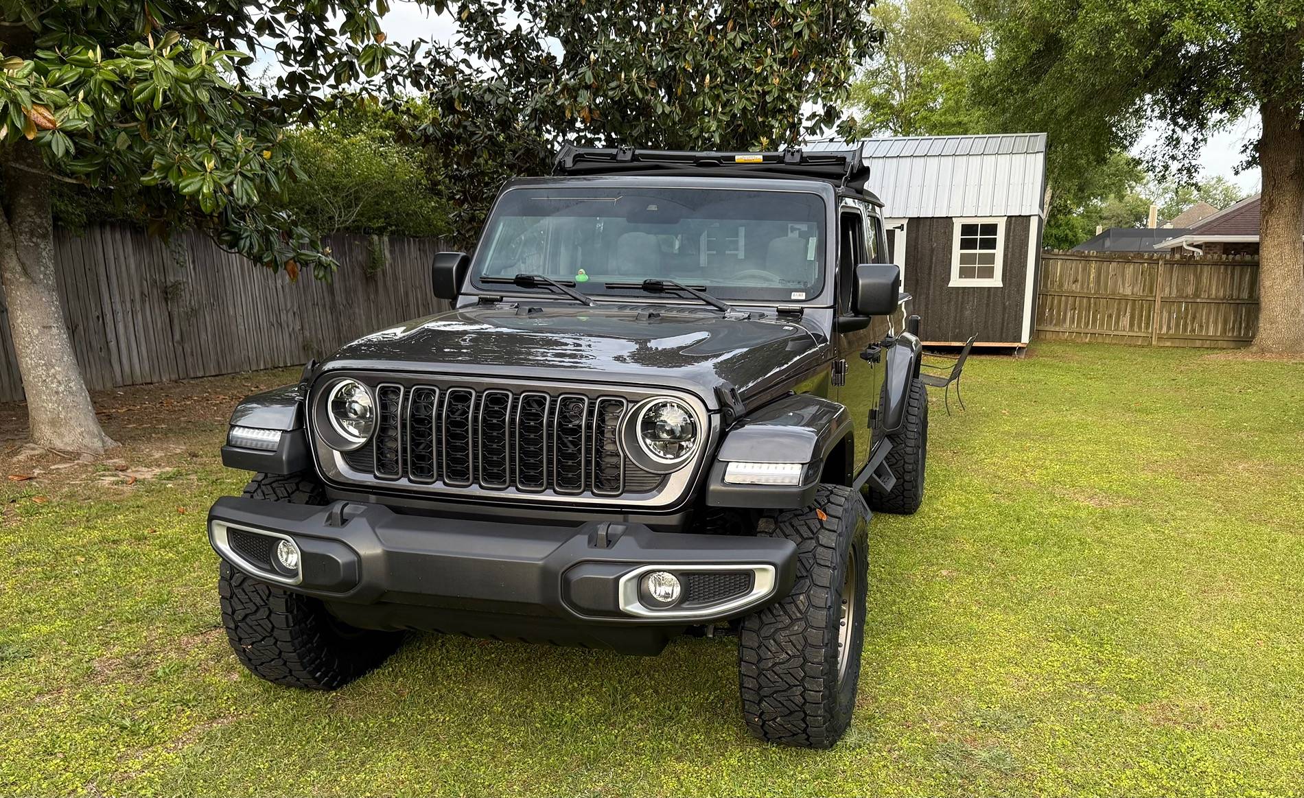 Jeep Gladiator 2024 Sport S - 33x12.5xr17s IMG_9890