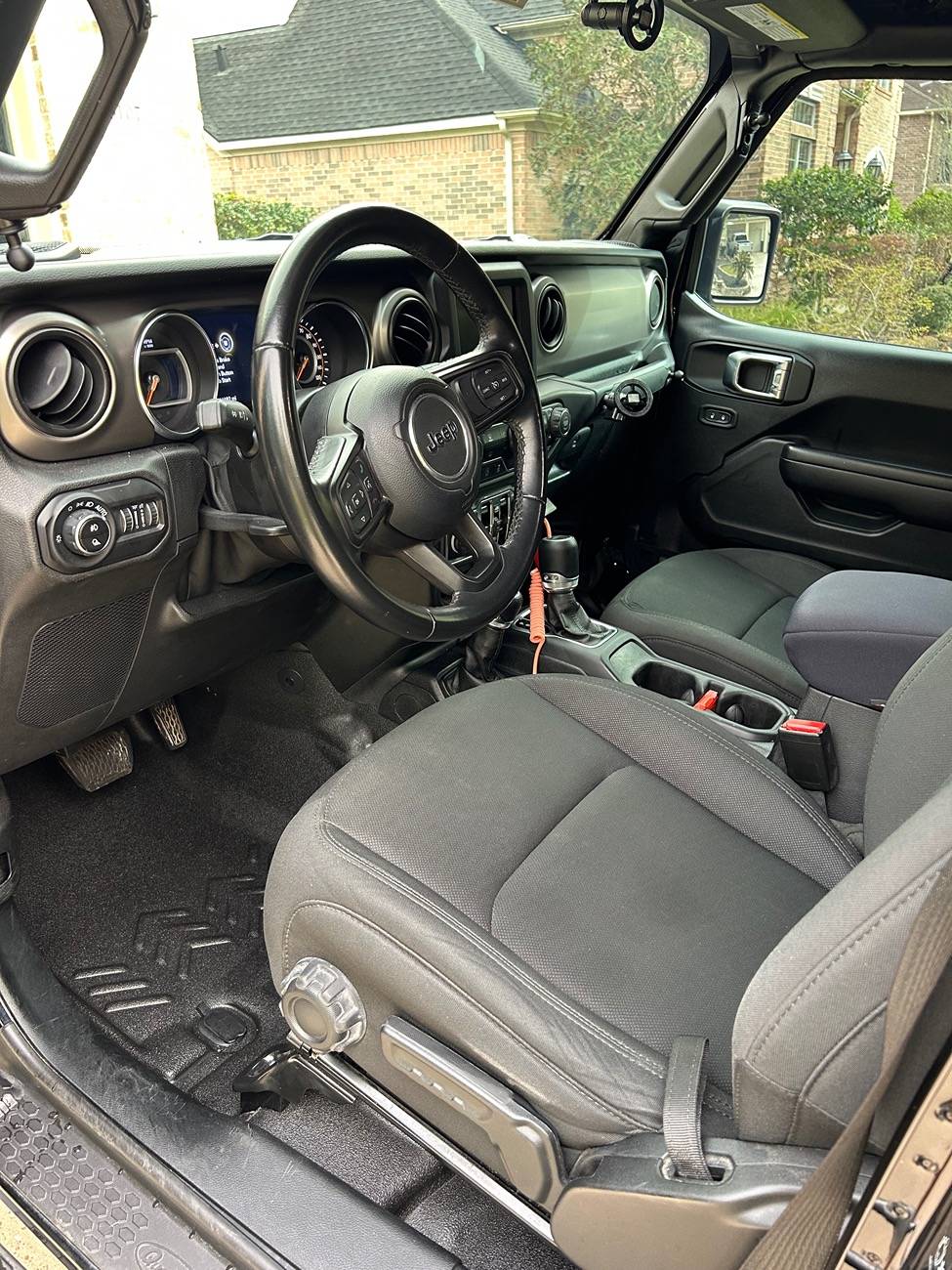 Jeep Gladiator 2021 sport max tow FS $30k IMG_8359