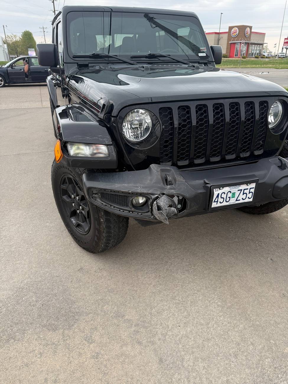 Jeep Gladiator Procrastination Pays Sometimes - Fender Bender IMG_8587.JPG