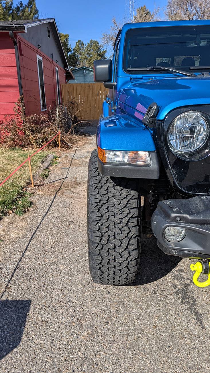 Jeep Gladiator New rims with 4.5 BS need a visual reference. PXL_20250310_215820960.MP