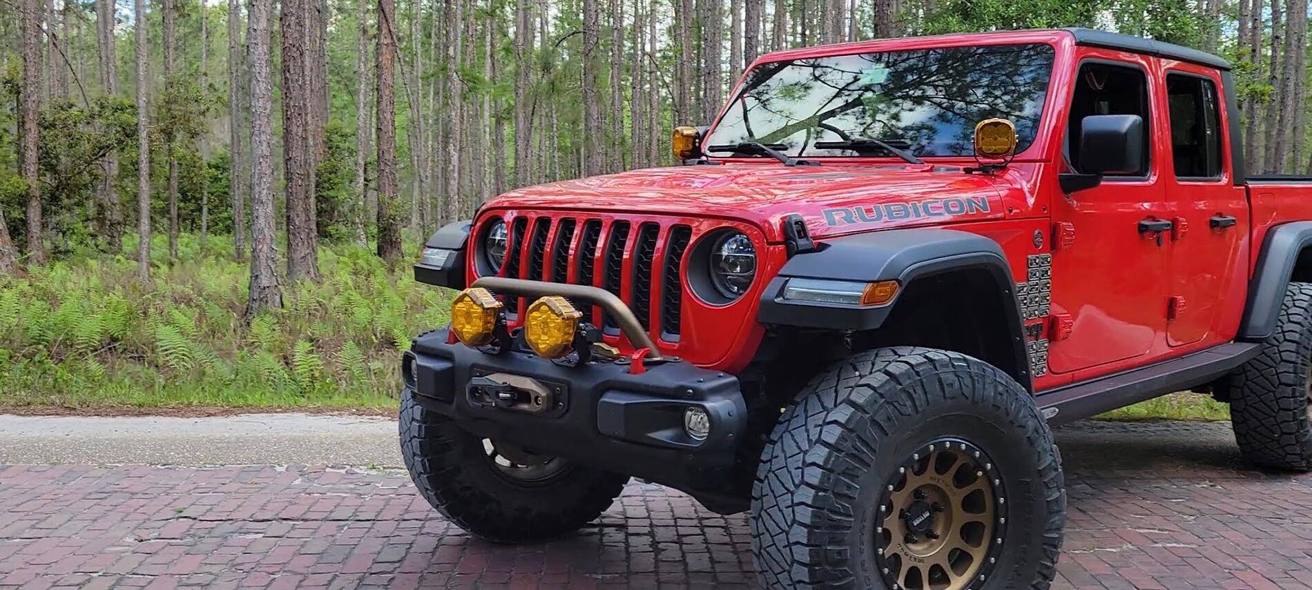 Jeep Gladiator Gladiator Glamour Shots 1745333133273-kc