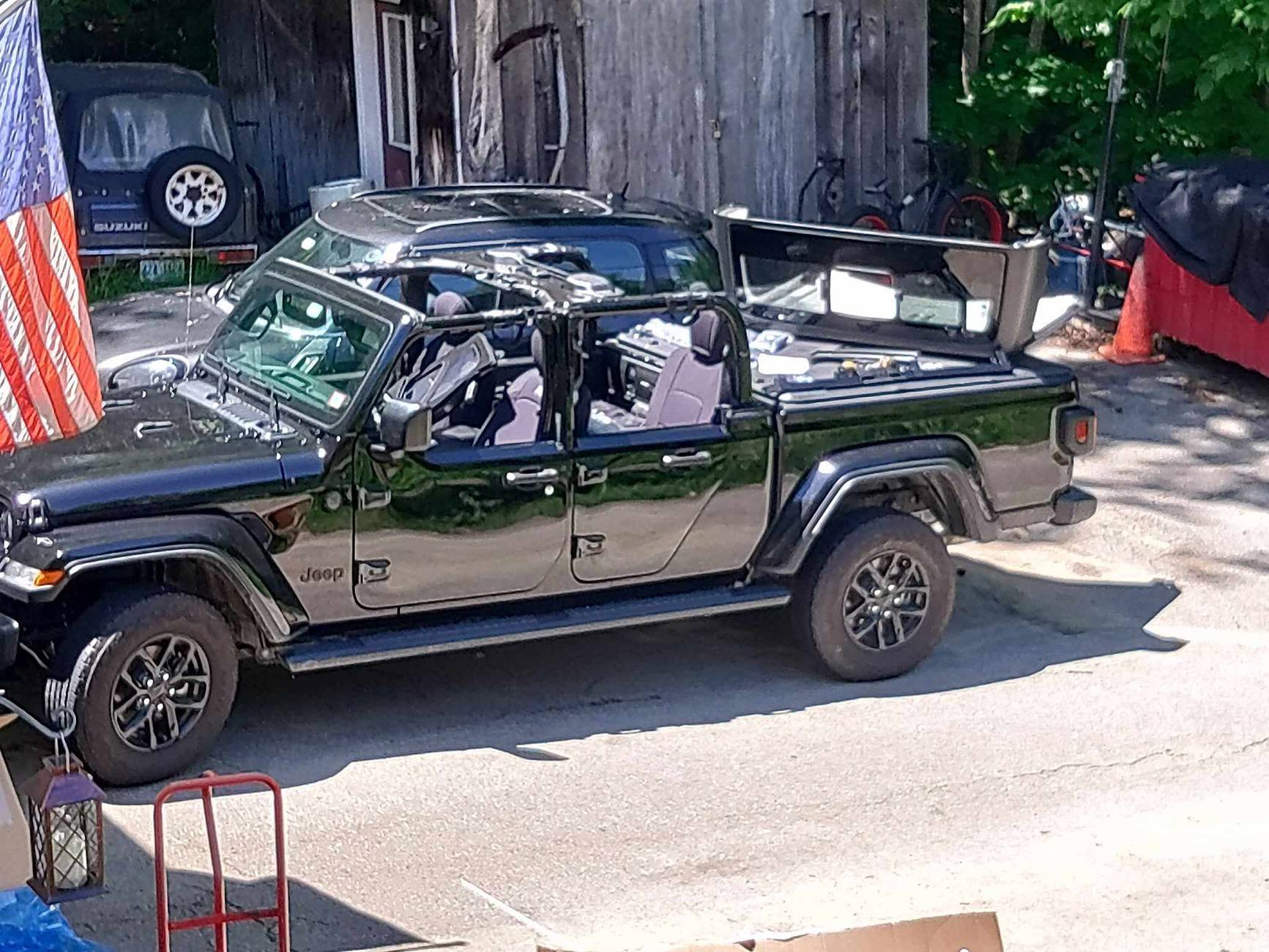 Jeep Gladiator Supazuk's journey to the Dark side build.... The "DeceptiCON" 1745335302518-j7