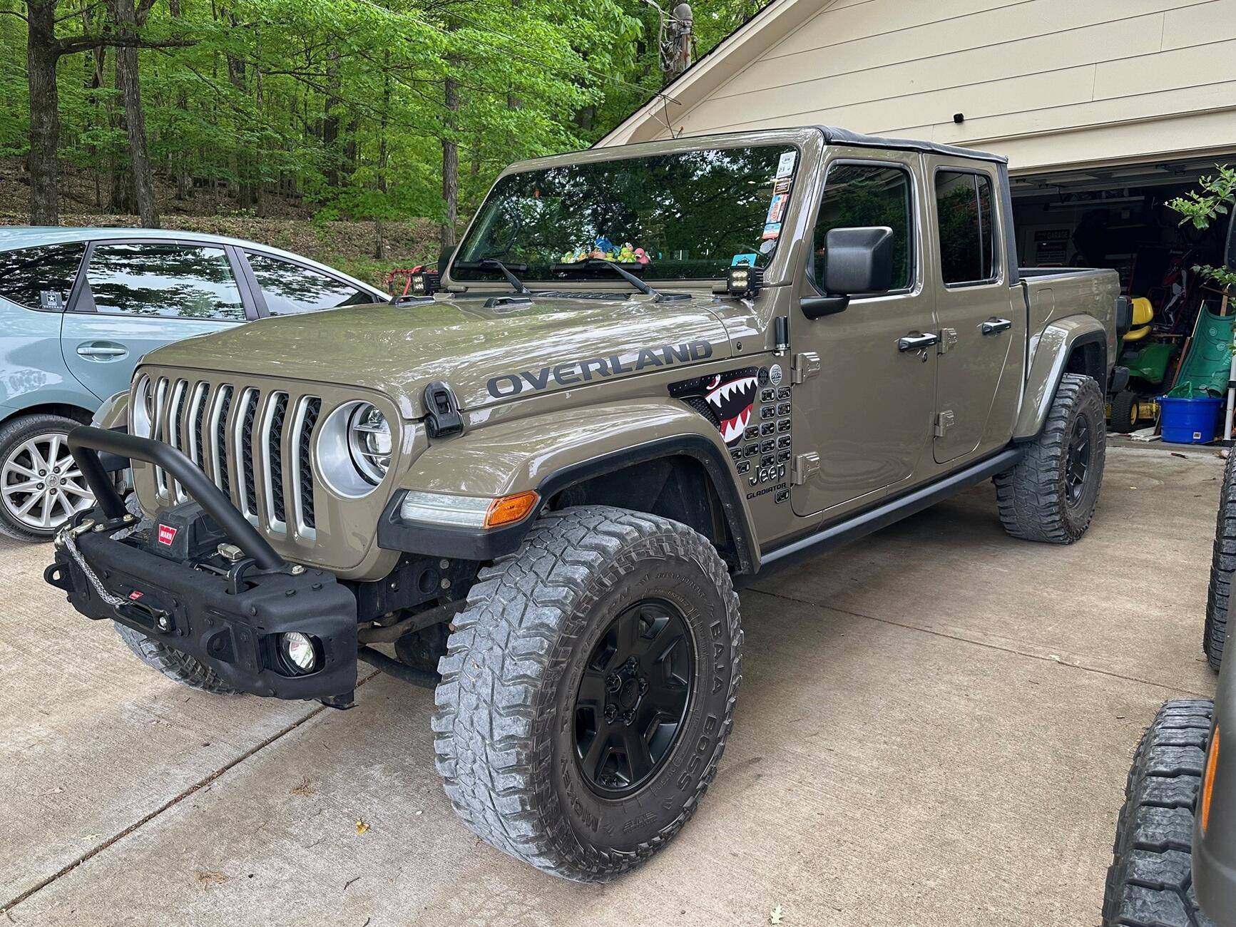 Jeep Gladiator 41 color Gladiators - what color aftermarket wheels? 1745336358557-zk