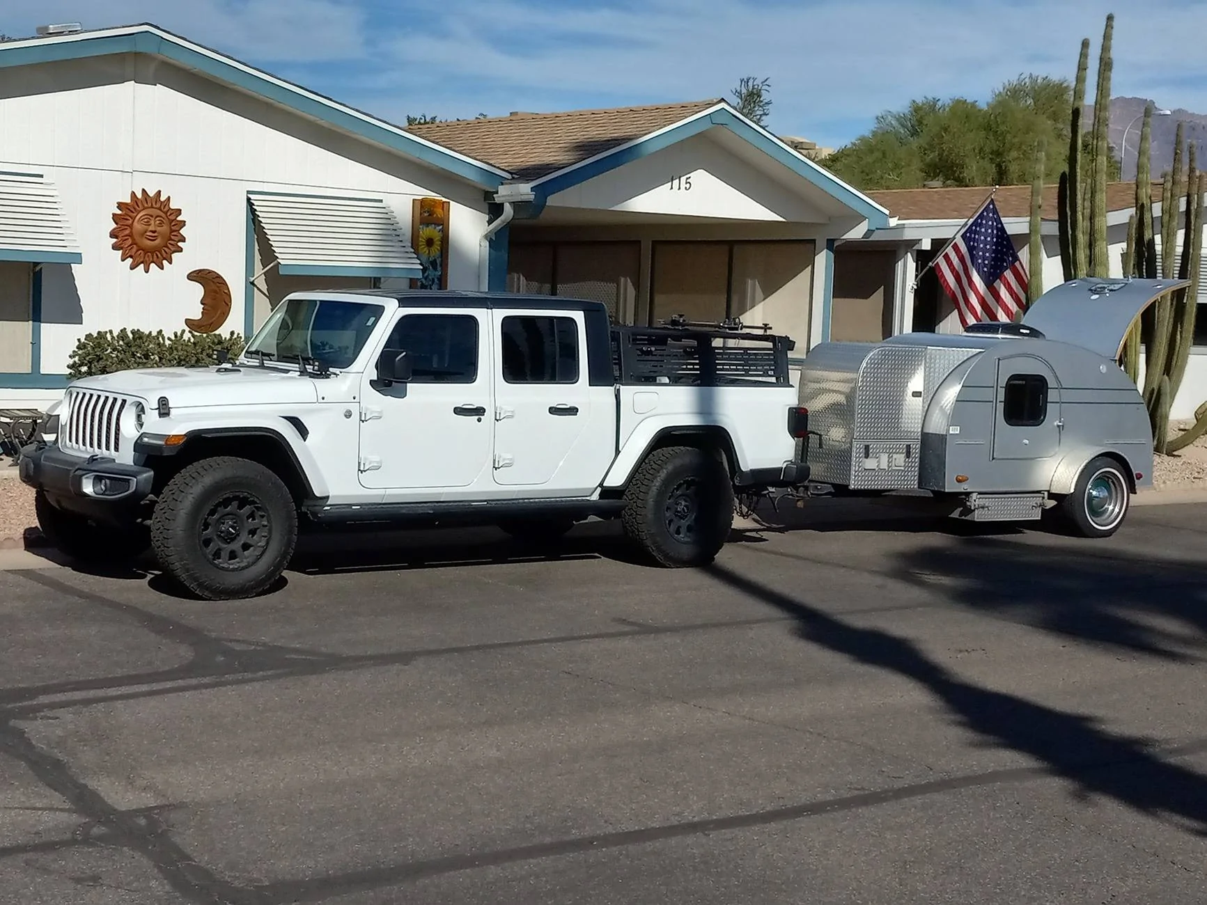 Jeep Gladiator An Upgrade - Larger Trailer 12