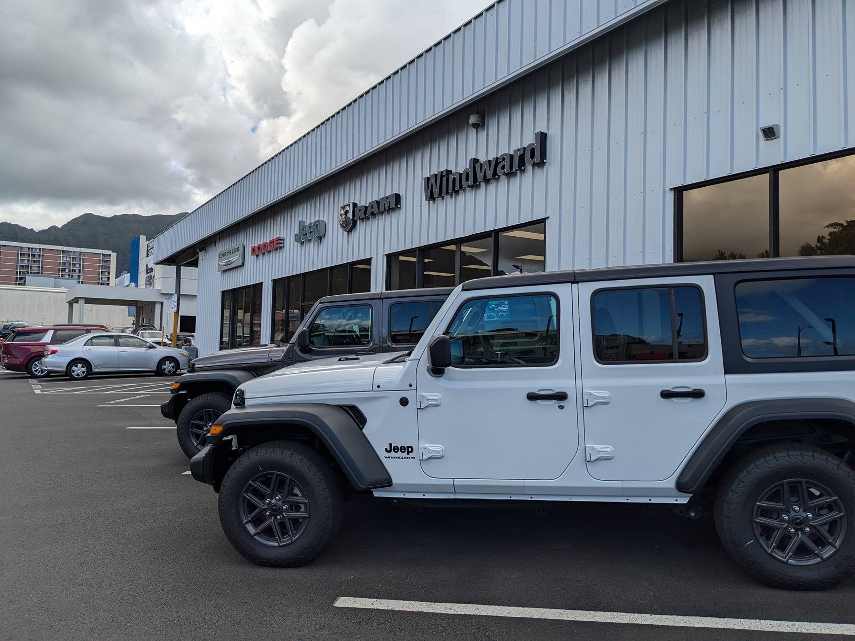 Jeep Gladiator Where are all the Hawaii Gladiators??? 128-8