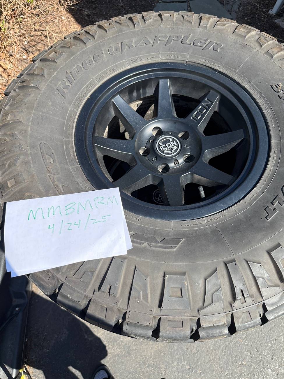 Jeep Gladiator 37/12.5r17 Nitto RG tires on Icon Alloy 17x8.5 rims (4 wheels) IMG_0548