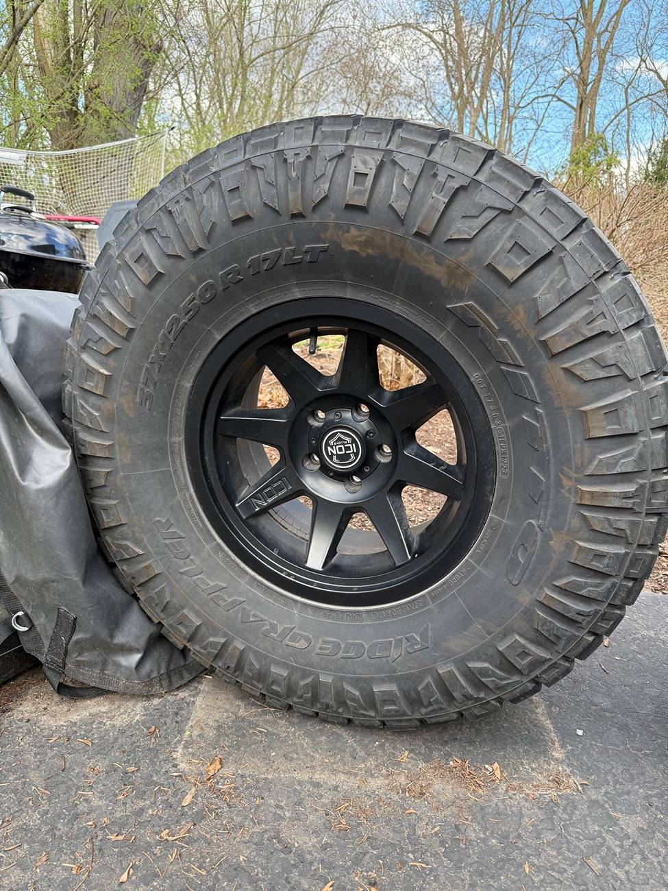 Jeep Gladiator 37/12.5r17 Nitto RG tires on Icon Alloy 17x8.5 rims (4 wheels) IMG_0531