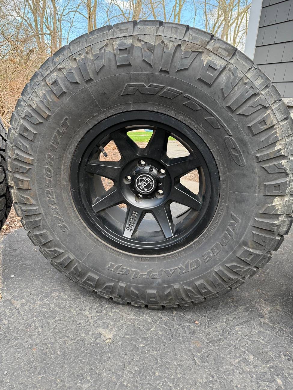 Jeep Gladiator 37/12.5r17 Nitto RG tires on Icon Alloy 17x8.5 rims (4 wheels) IMG_0530
