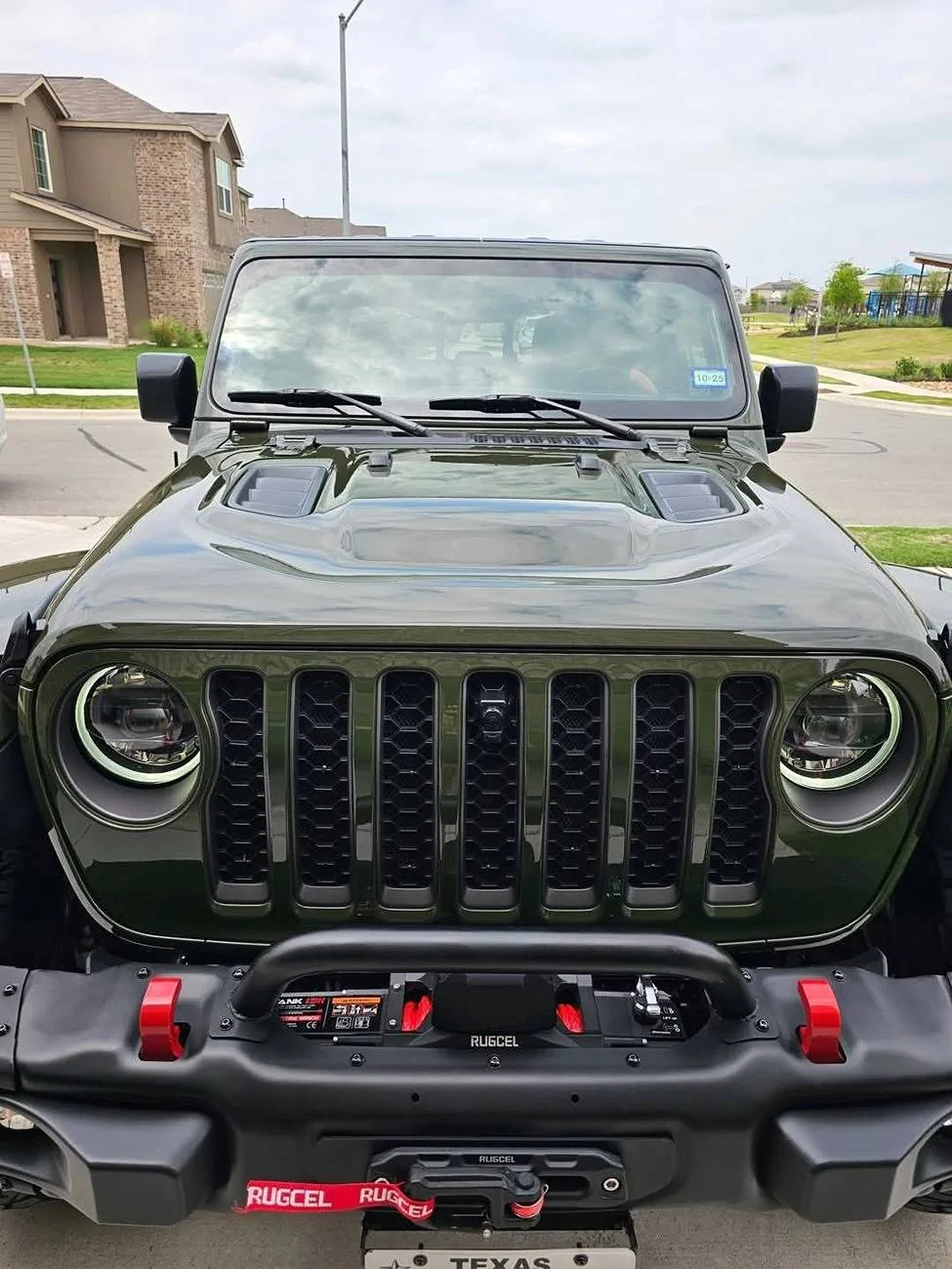 Jeep Gladiator Clay bared and jet sealed. FB_IMG_1745916560583