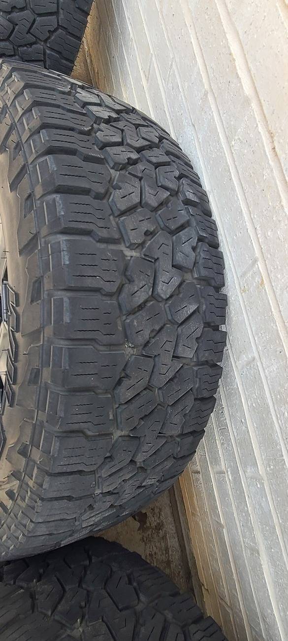Jeep Gladiator Mojave Wheels and Tires 285/70/R17 20250429_155349
