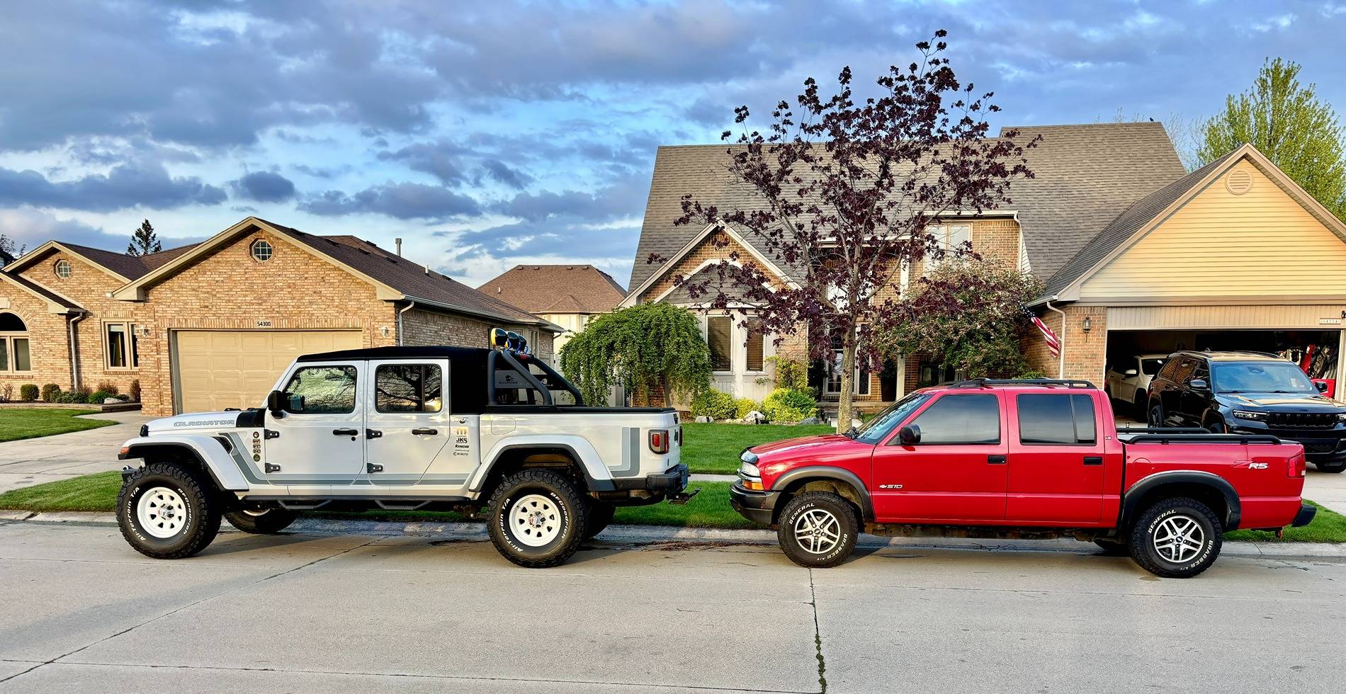 Jeep Gladiator Pulled trigger on new 37's.  Discount Tire price matching Gladiator on 37s
