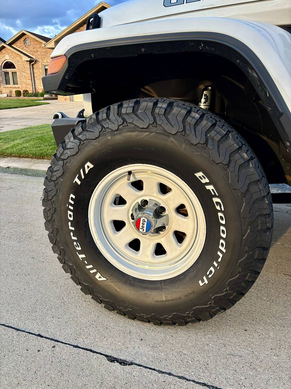 Jeep Gladiator Pulled trigger on new 37's.  Discount Tire price matching BFG ATs