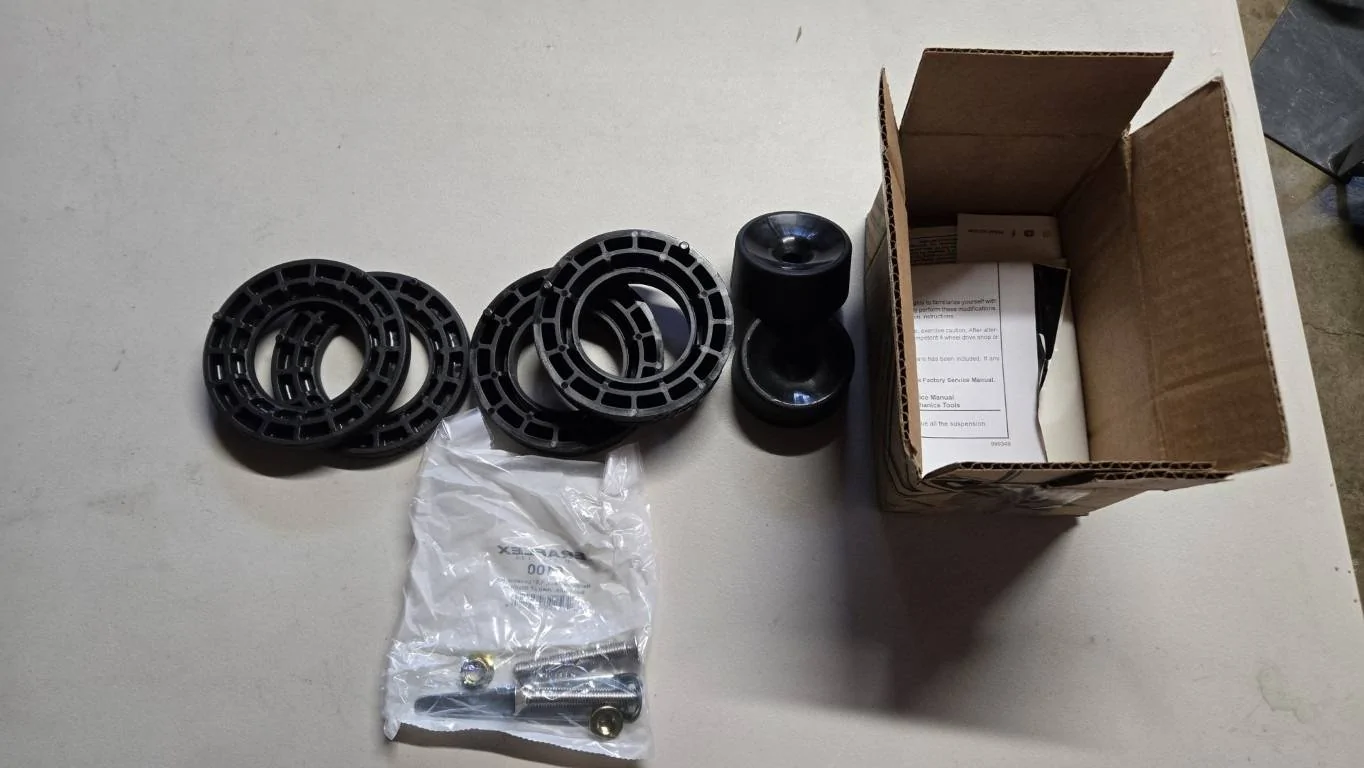 Jeep Gladiator NIB - Teraflex 1.5" Spacer Leveling Kit 20250502_162720