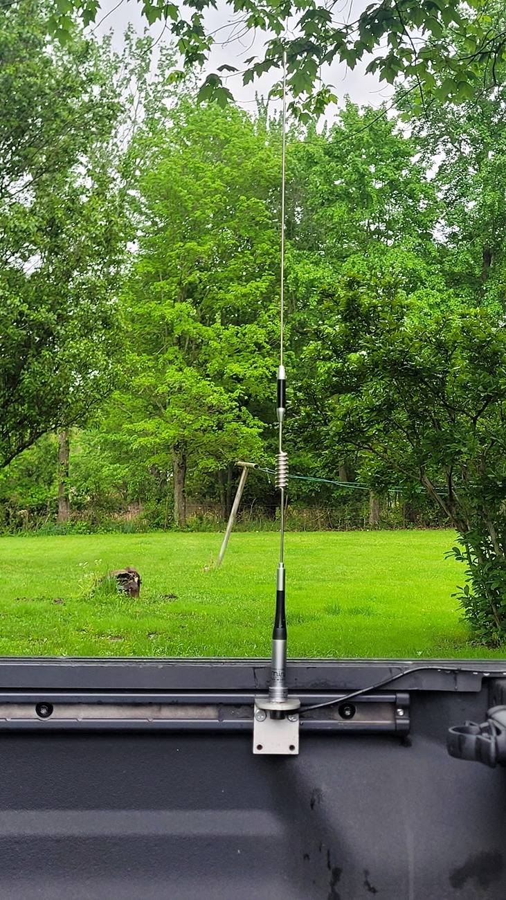 Jeep Gladiator GMRS OR VHF RADIO INSTALL ON GLADIATOR 20250503_163052