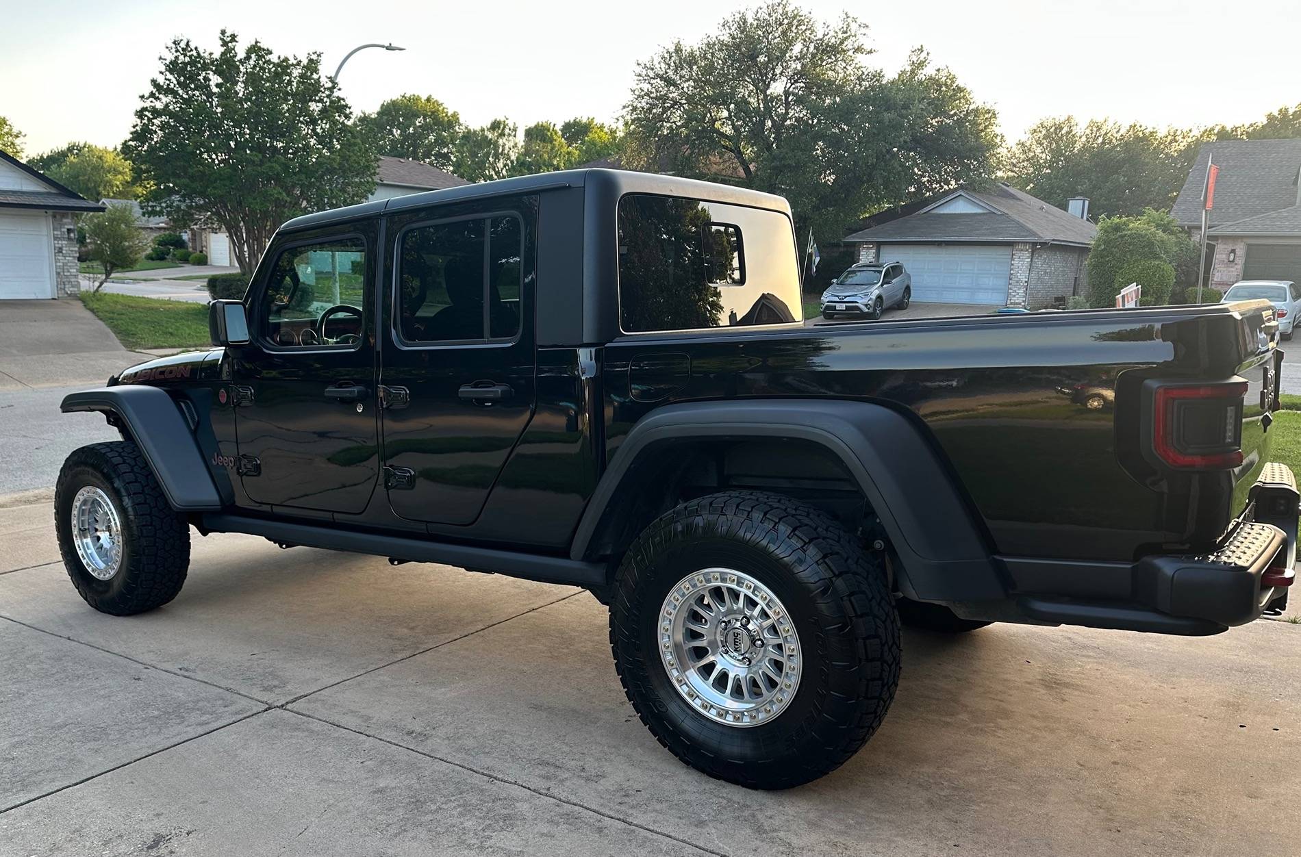 Jeep Gladiator Educate me on offset. IMG_9807